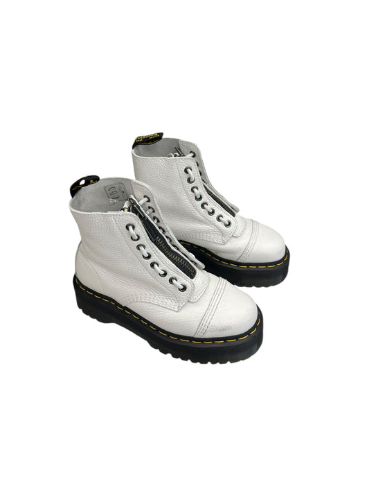 Boots Combat By Dr Martens In White, Size: 6