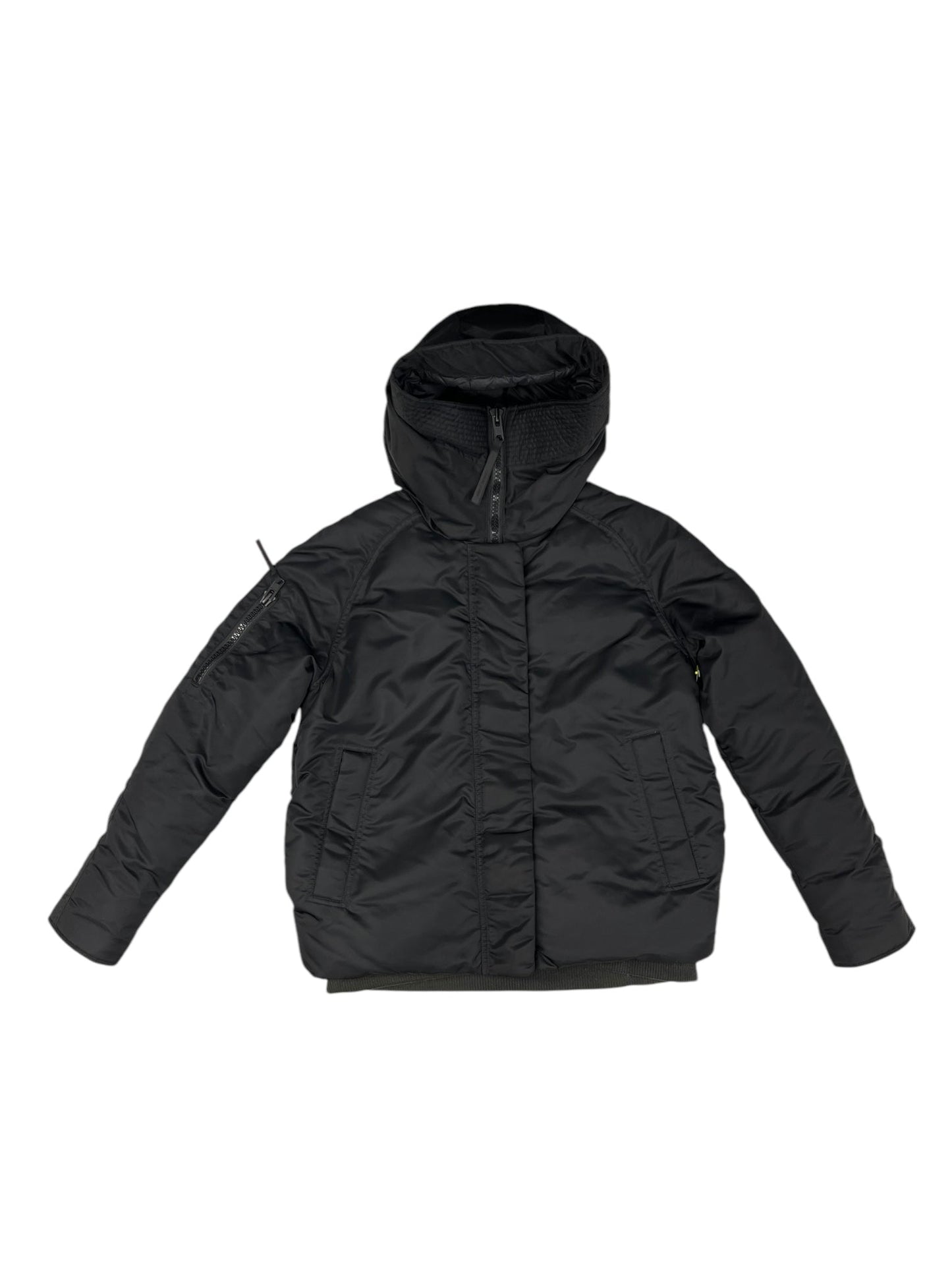 Designer Jacket Puffer & Quilted By Canada Goose In Black, Size: M