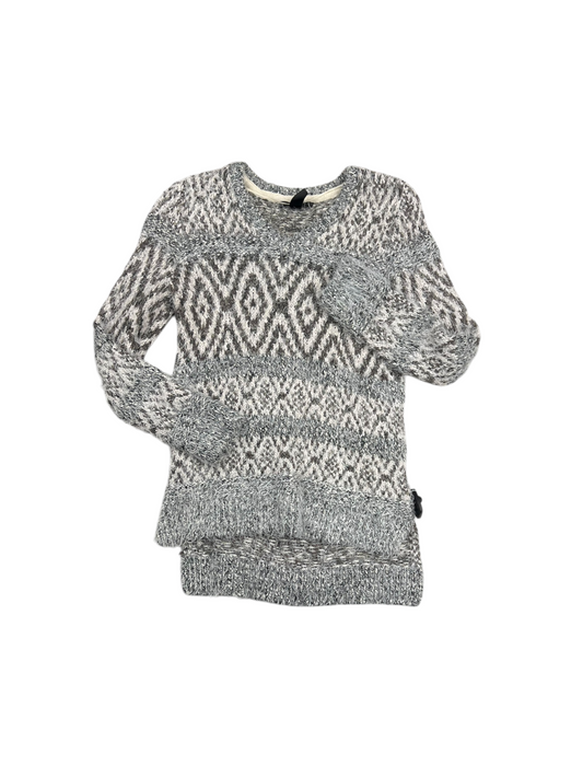 Sweater By Style And Company In Grey, Size: Sp