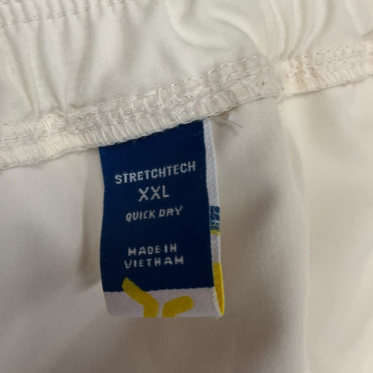 Athletic Shorts By Old Navy In Cream, Size: Xxl