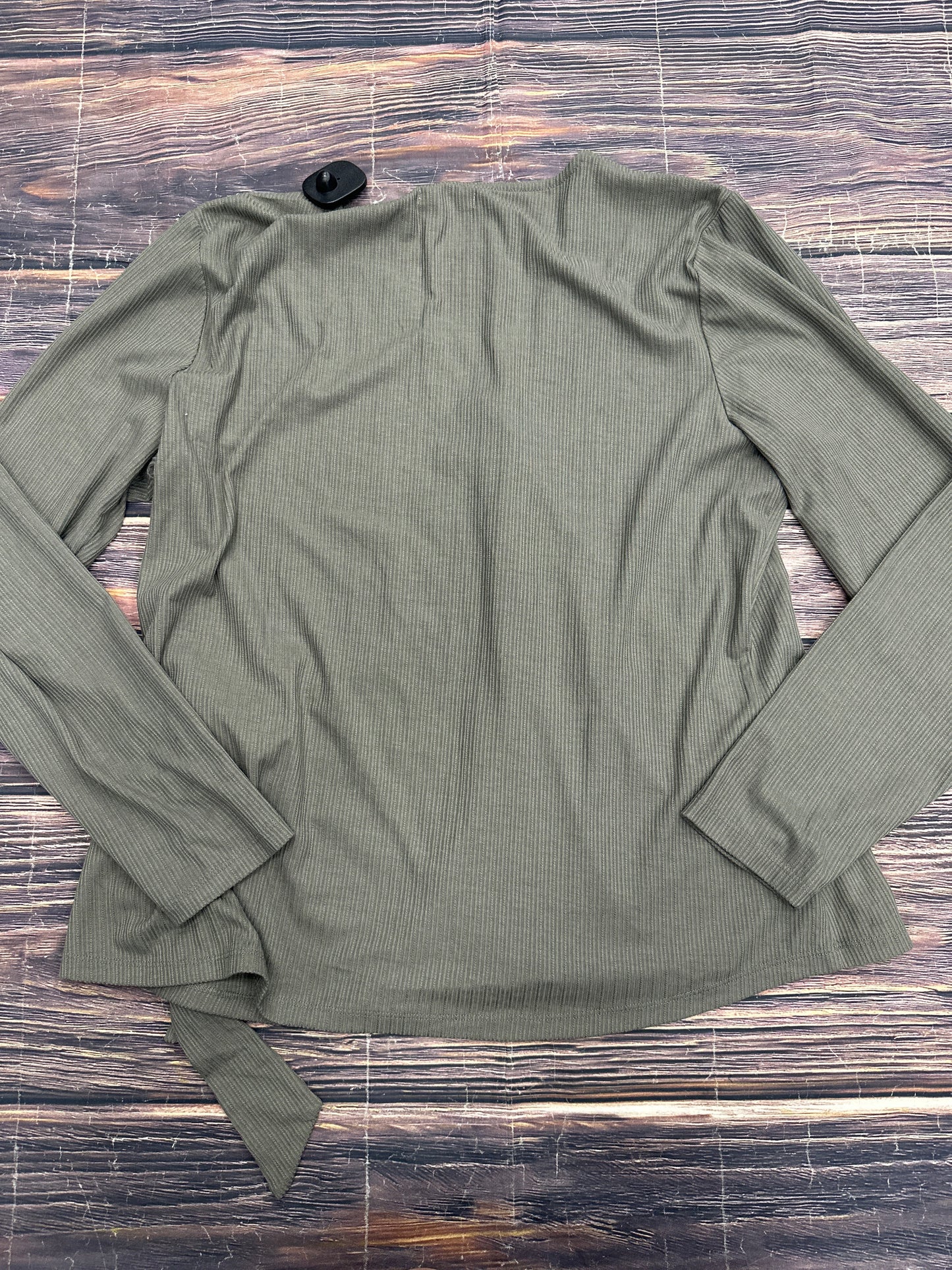 Top Long Sleeve By Maurices In Green, Size: 1x