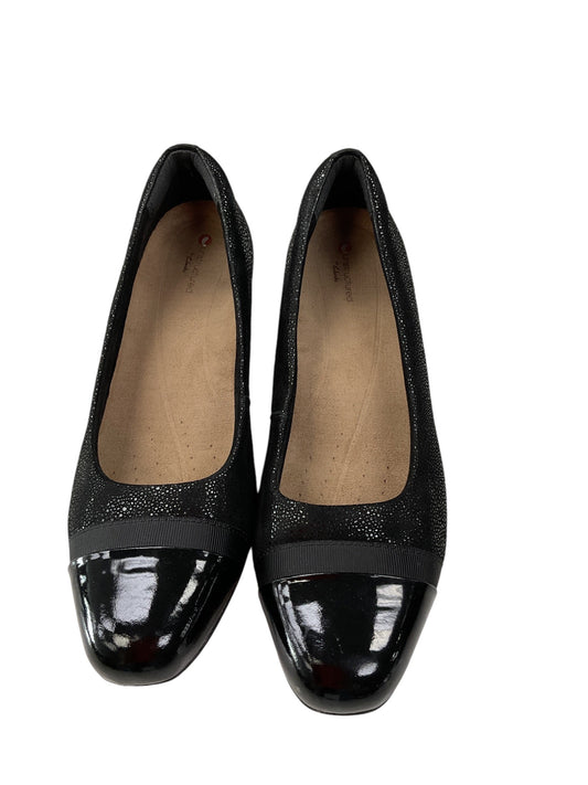 Shoes Flats By Clarks In Black, Size: 8.5