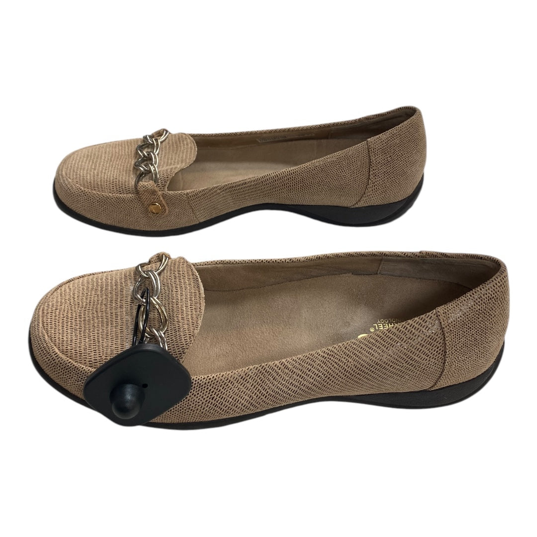 Shoes Flats By Vionic In Tan, Size: 7.5