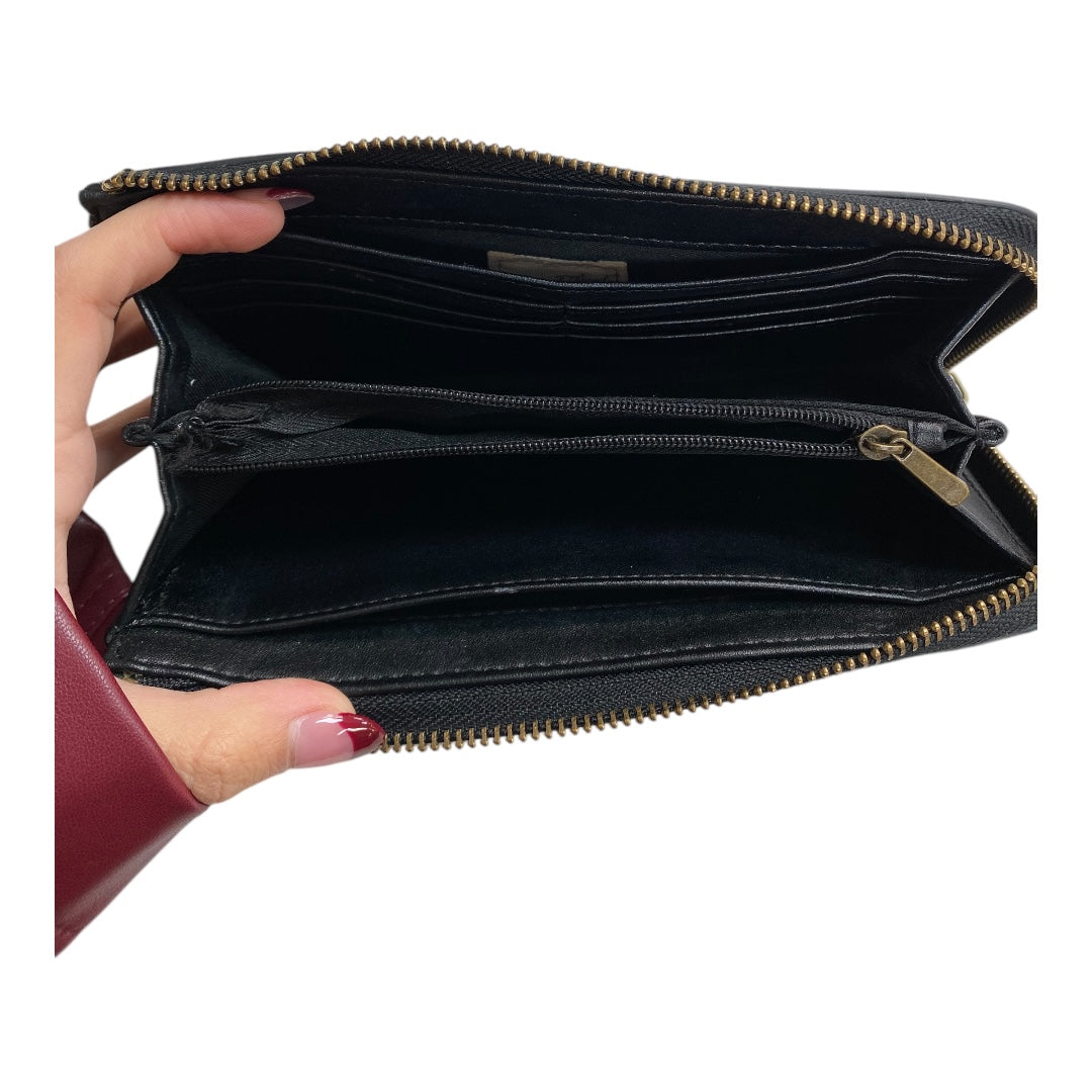 Wallet By Universal Thread, Size: Medium