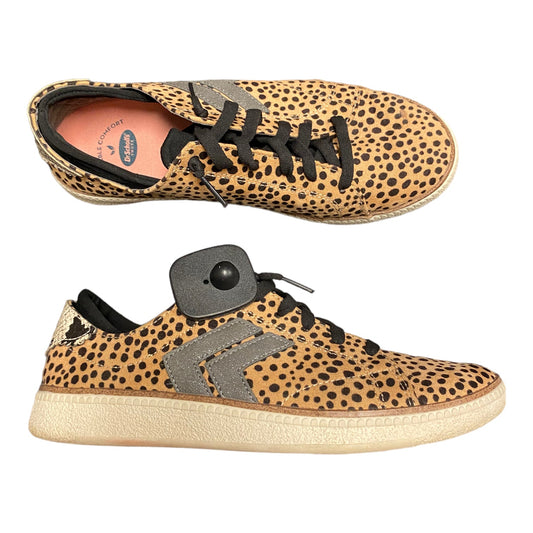 Shoes Sneakers By Dr Scholls In Animal Print, Size: 8.5