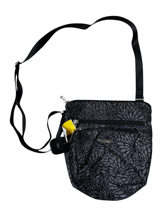 Crossbody By Baggallini, Size: Medium