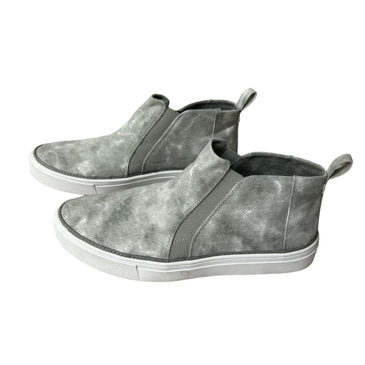 Shoes Sneakers By Toms In Green & White, Size: 9