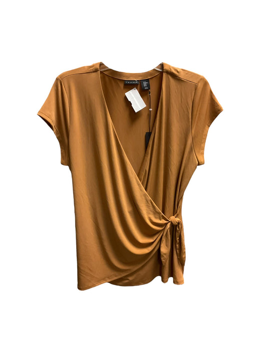 Top Short Sleeve By Tahari By Arthur Levine In Tan, Size: Xl