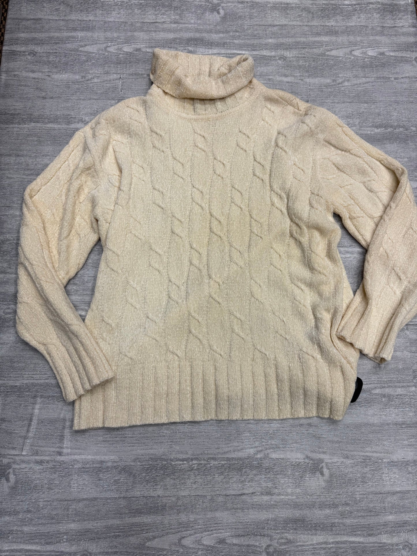 Sweater By Liz Claiborne In Cream, Size: L