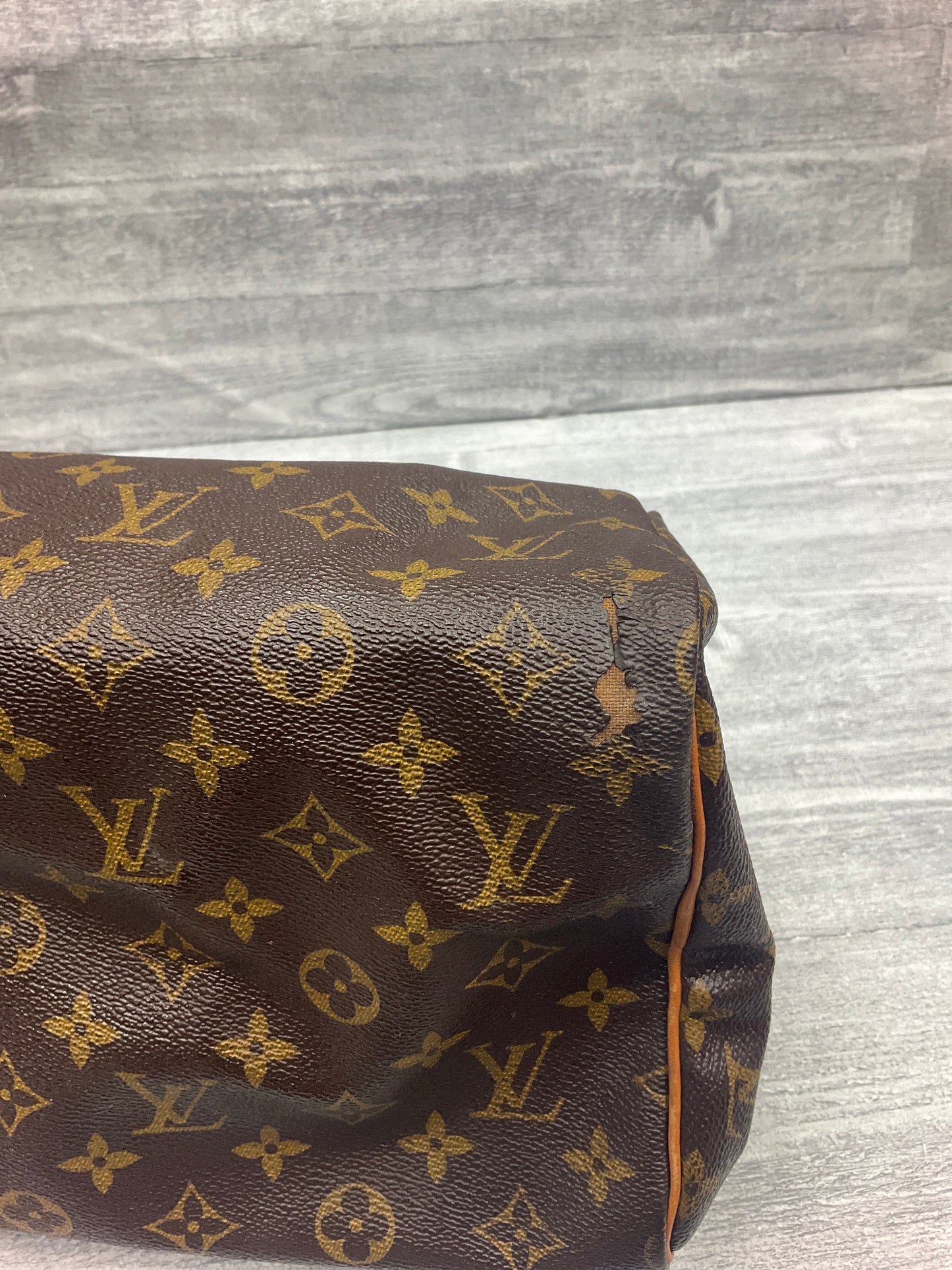 Handbag Luxury Designer By Louis Vuitton, Size: Small