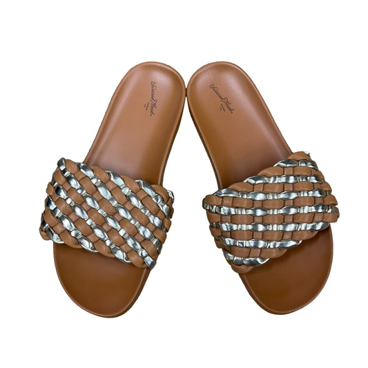 Brown Sandals Flats Universal Thread, Size 8.5