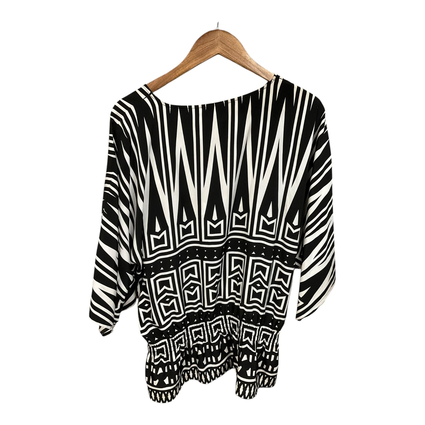 Top 3/4 Sleeve By Chicos In Black & White, Size: 3x