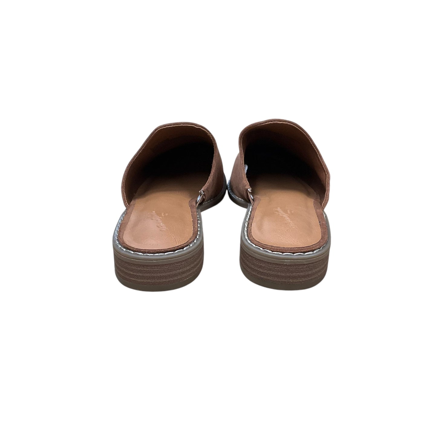 Shoes Flats By Universal Thread In Tan, Size: 7