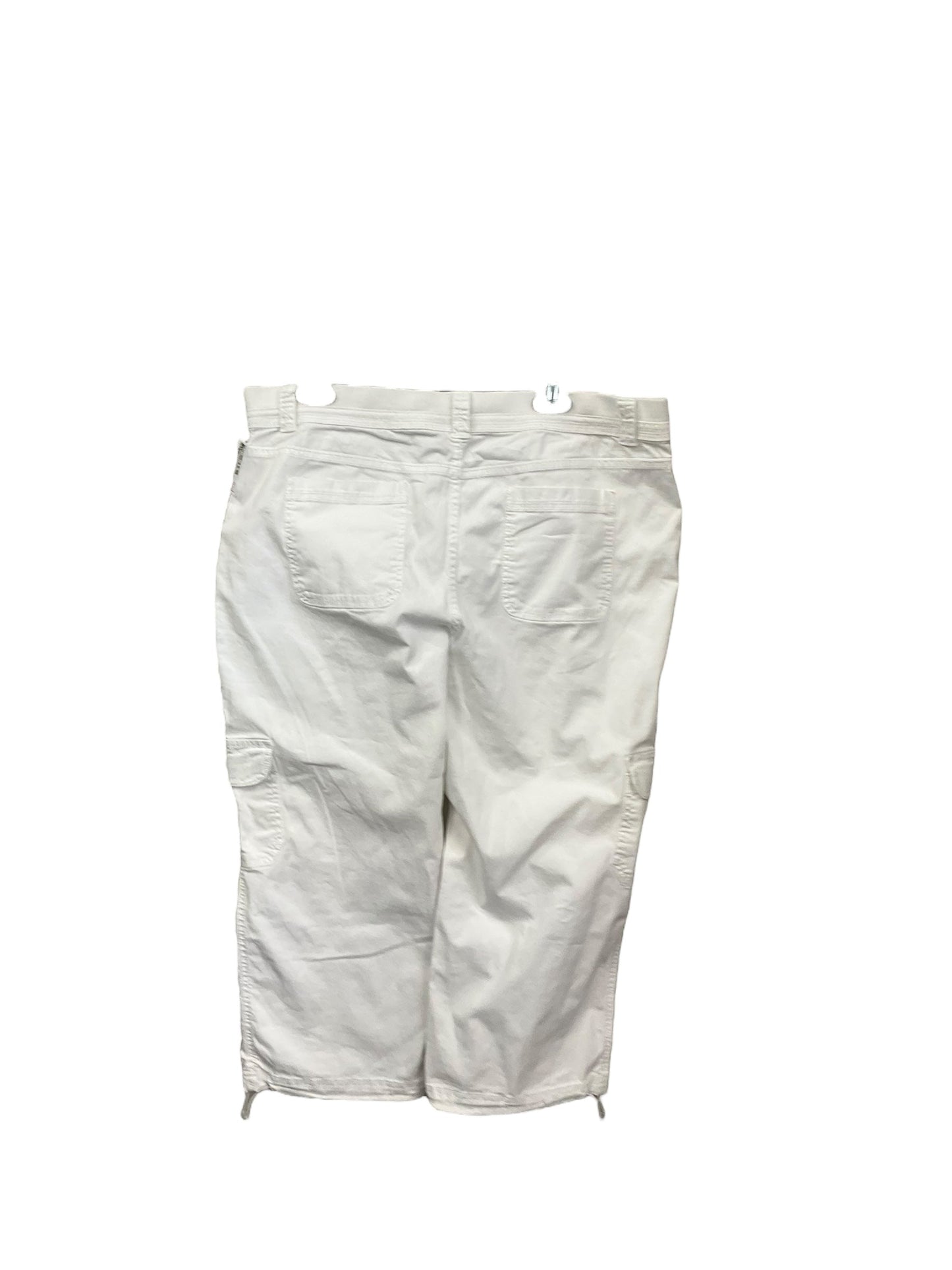 Capris By Style And Company In White, Size: 16