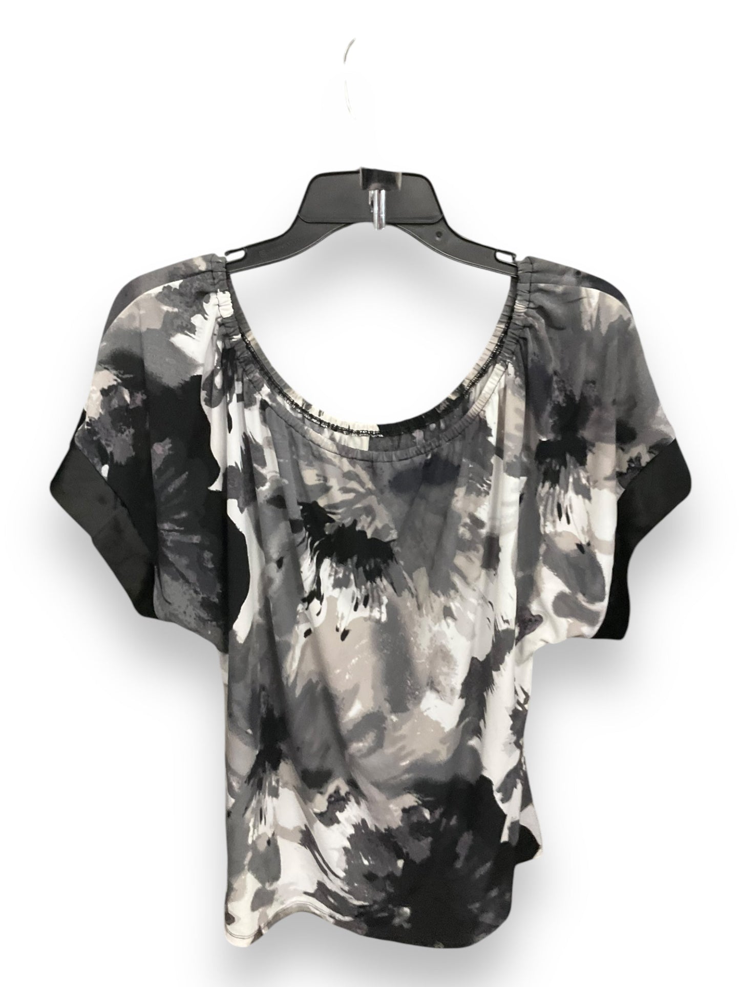 Top Short Sleeve By Express In Black & White, Size: S