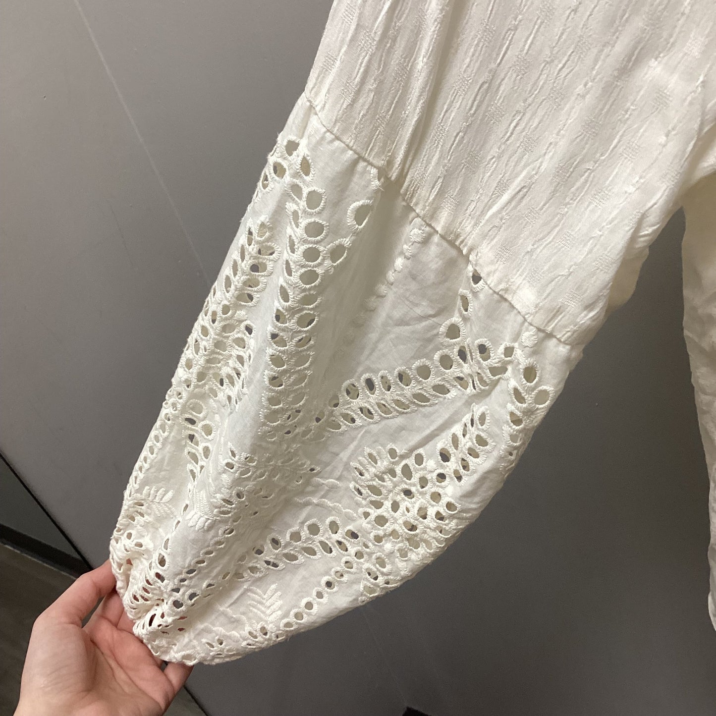 Top 3/4 Sleeve By Maurices In Cream, Size: Xl