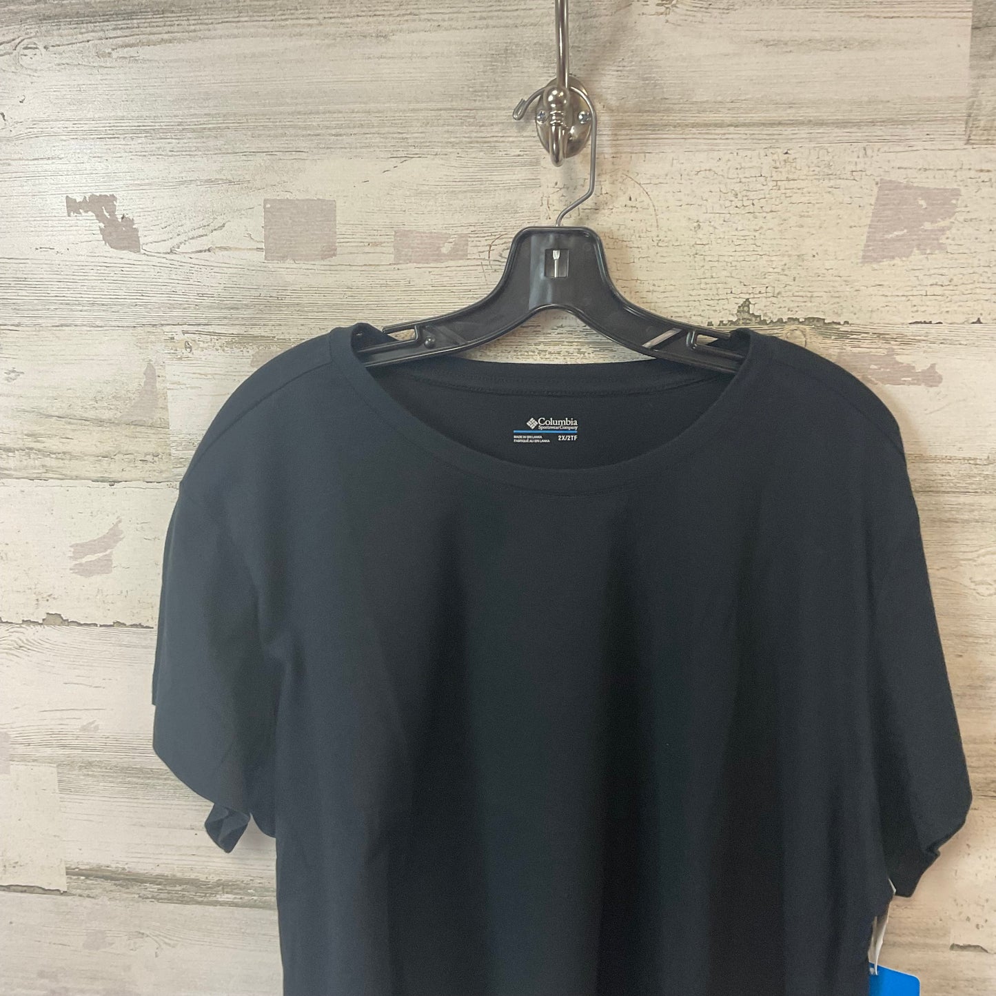 Top Short Sleeve Basic By Columbia In Black, Size: 2x