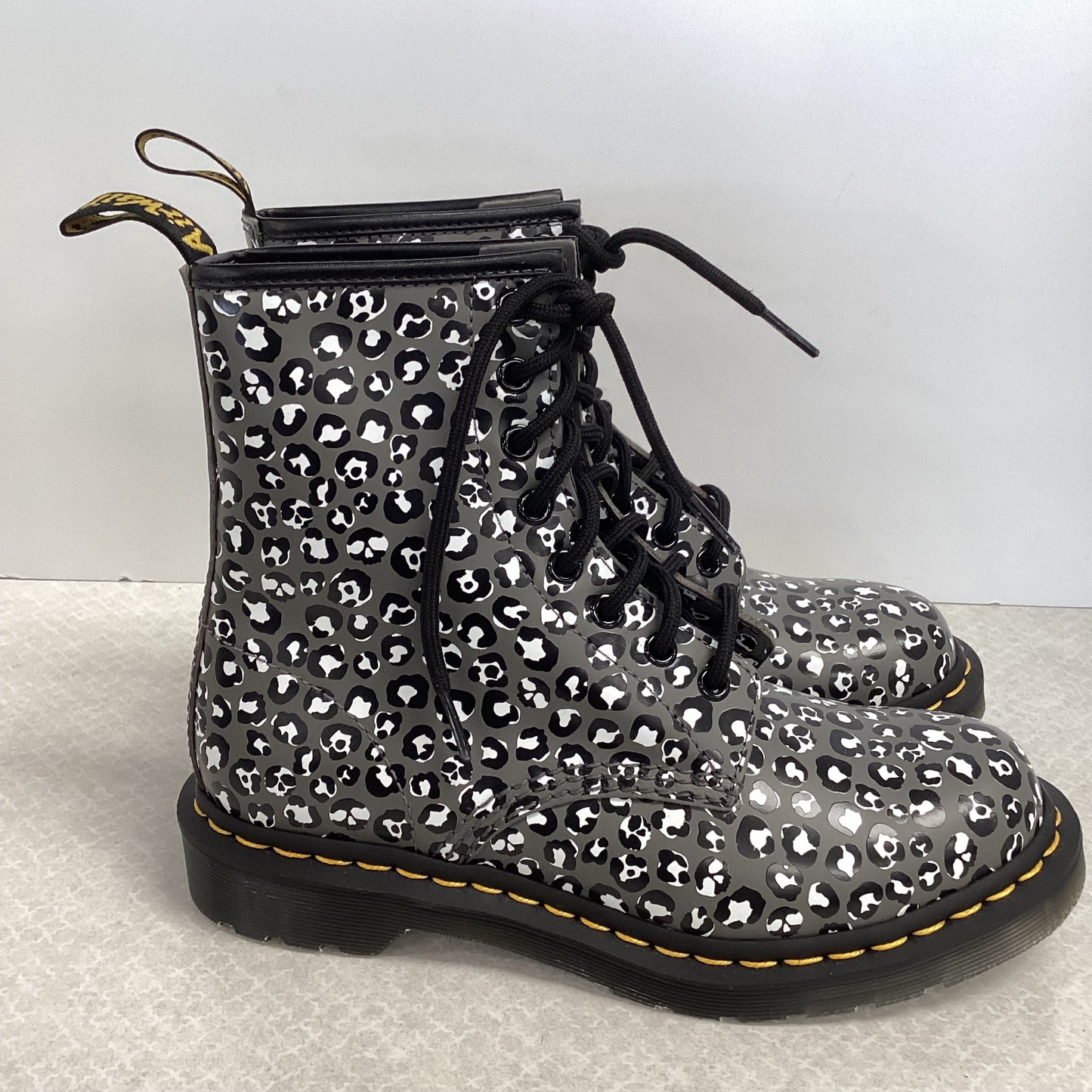 Boots Combat By Dr Martens In Grey, Size: 7