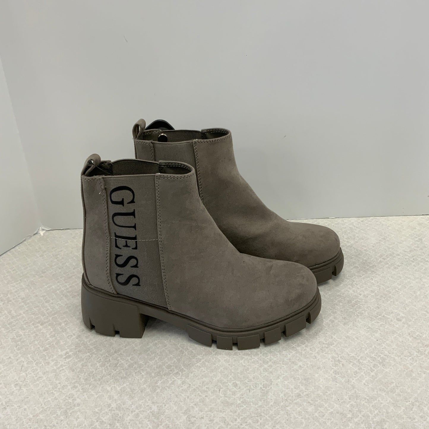 Boots Ankle Heels By Guess In Grey, Size: 8