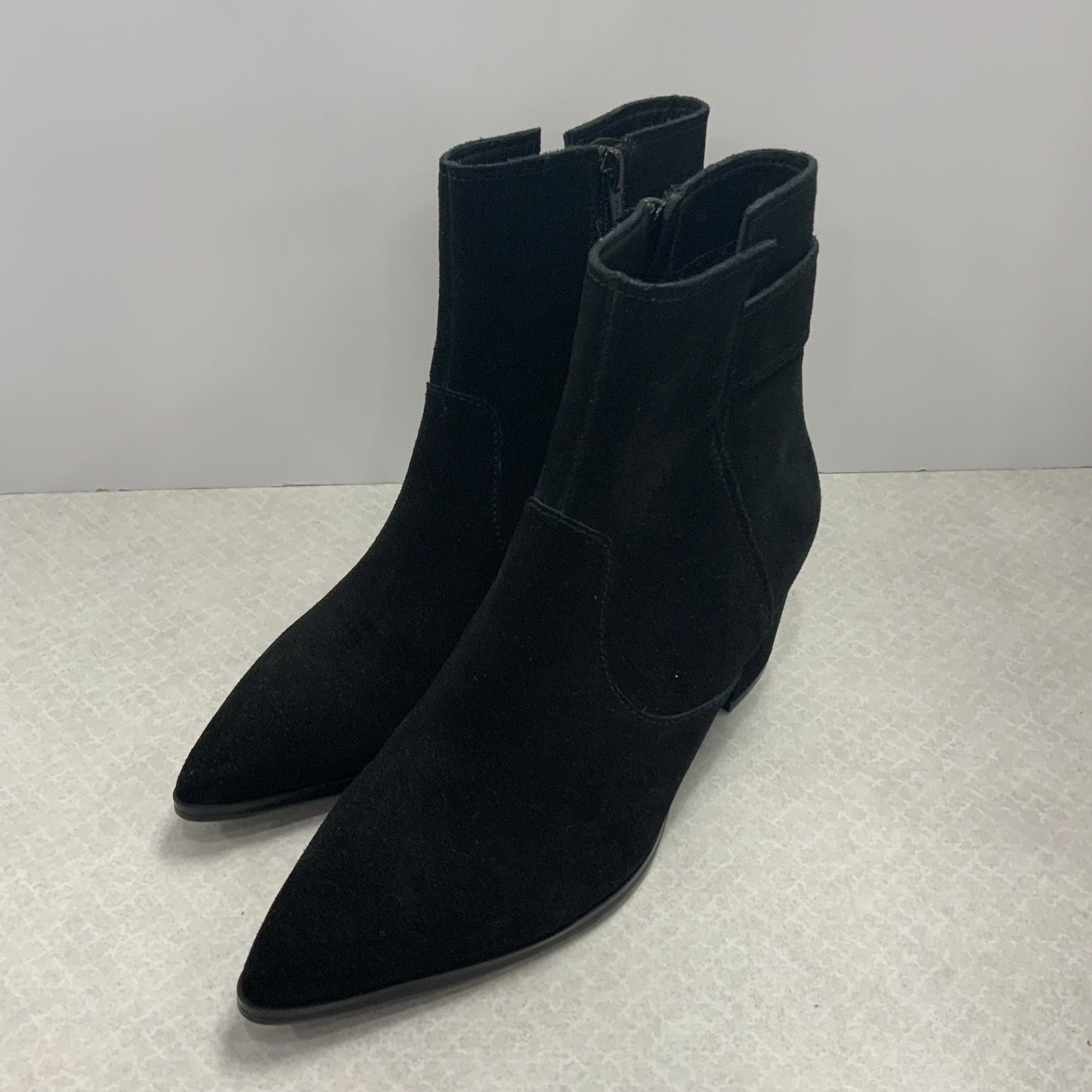 Boots Ankle Heels By Vaneli In Black, Size: 8