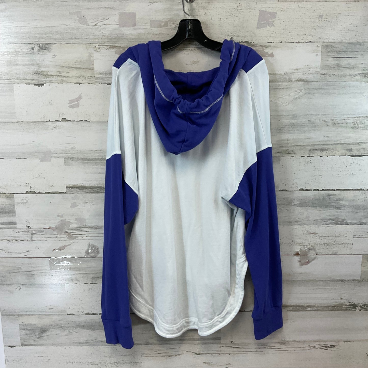 Top Long Sleeve By Pilcro In White, Size: Xl