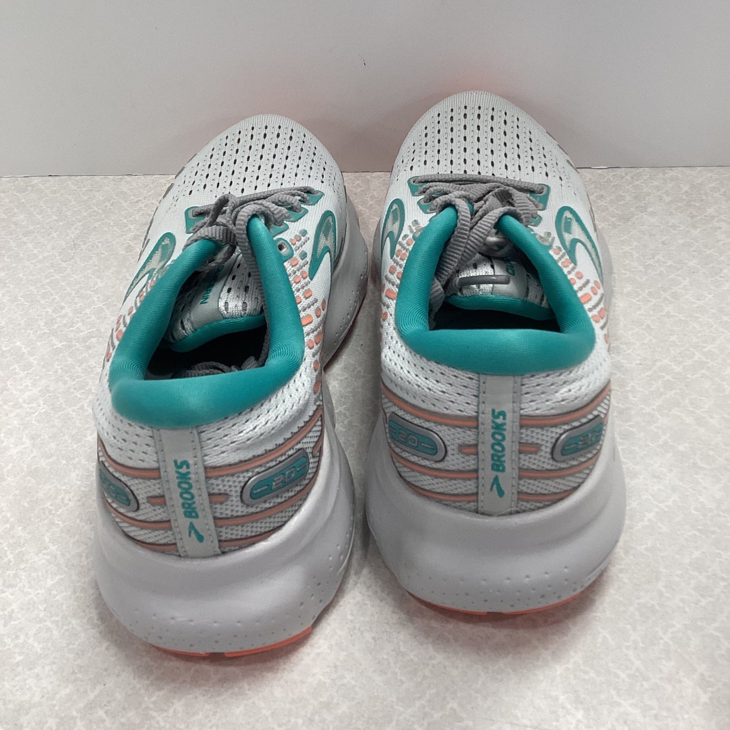 Shoes Athletic By Brooks In Teal, Size: 7.5