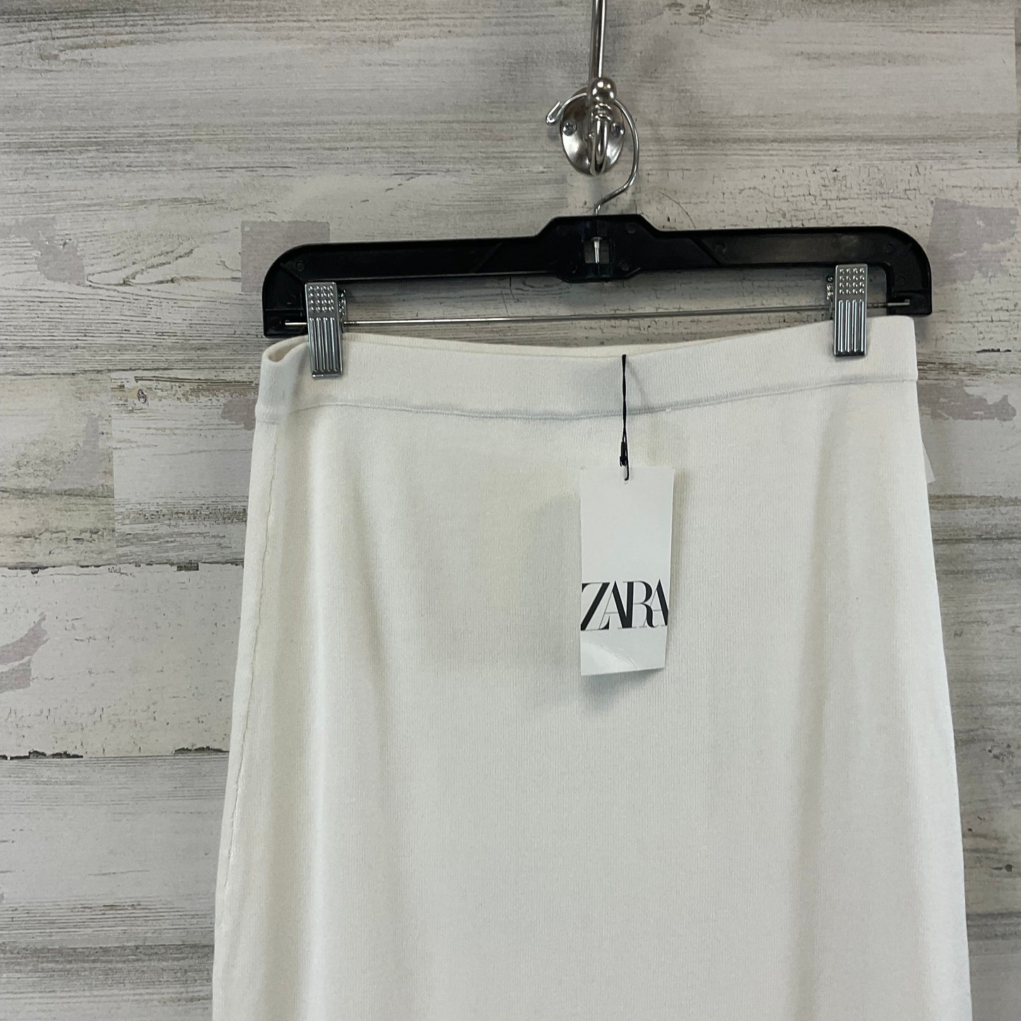 Skirt Midi By Zara In White, Size: M