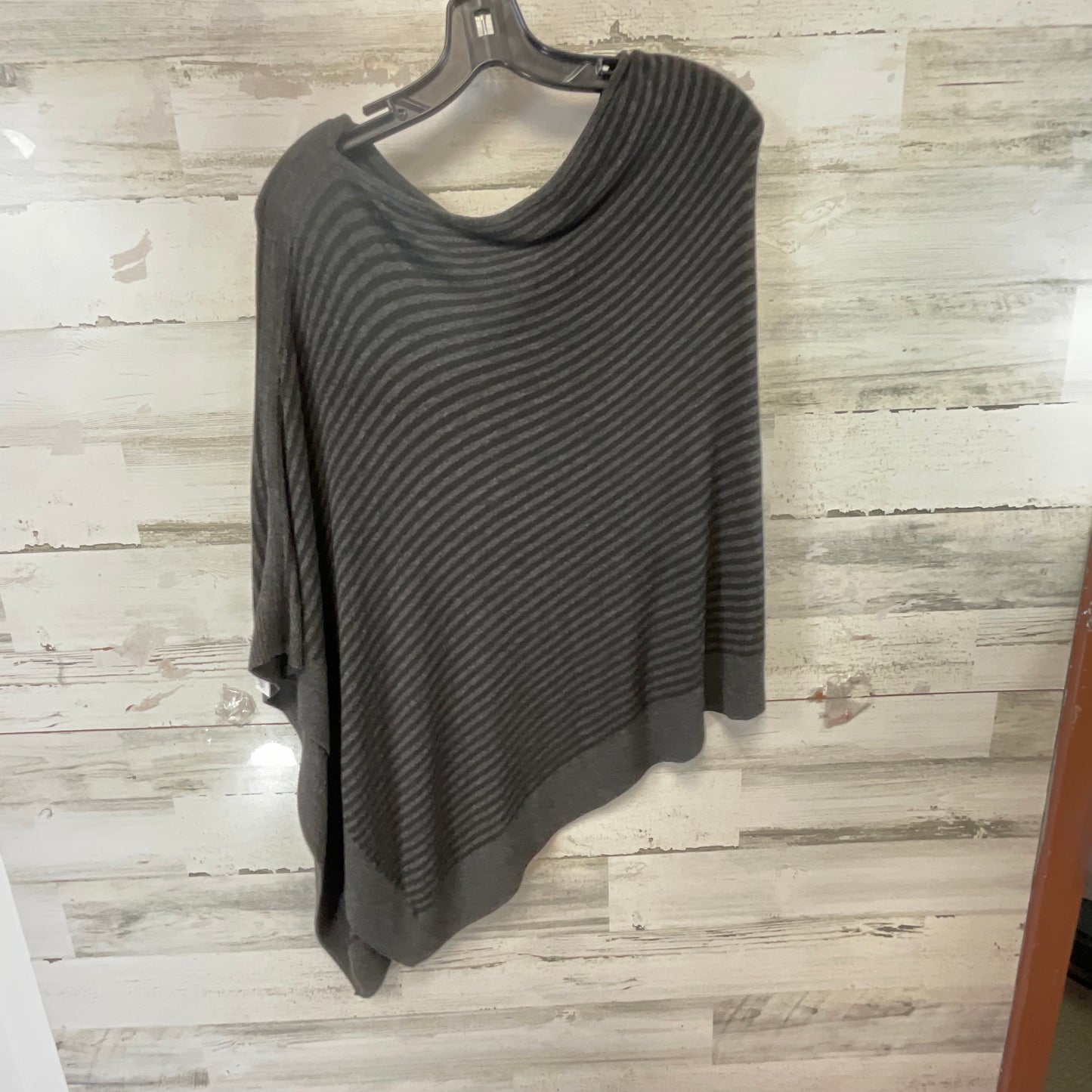 Shawl By Eileen Fisher In Black & Grey, Size: Onesize