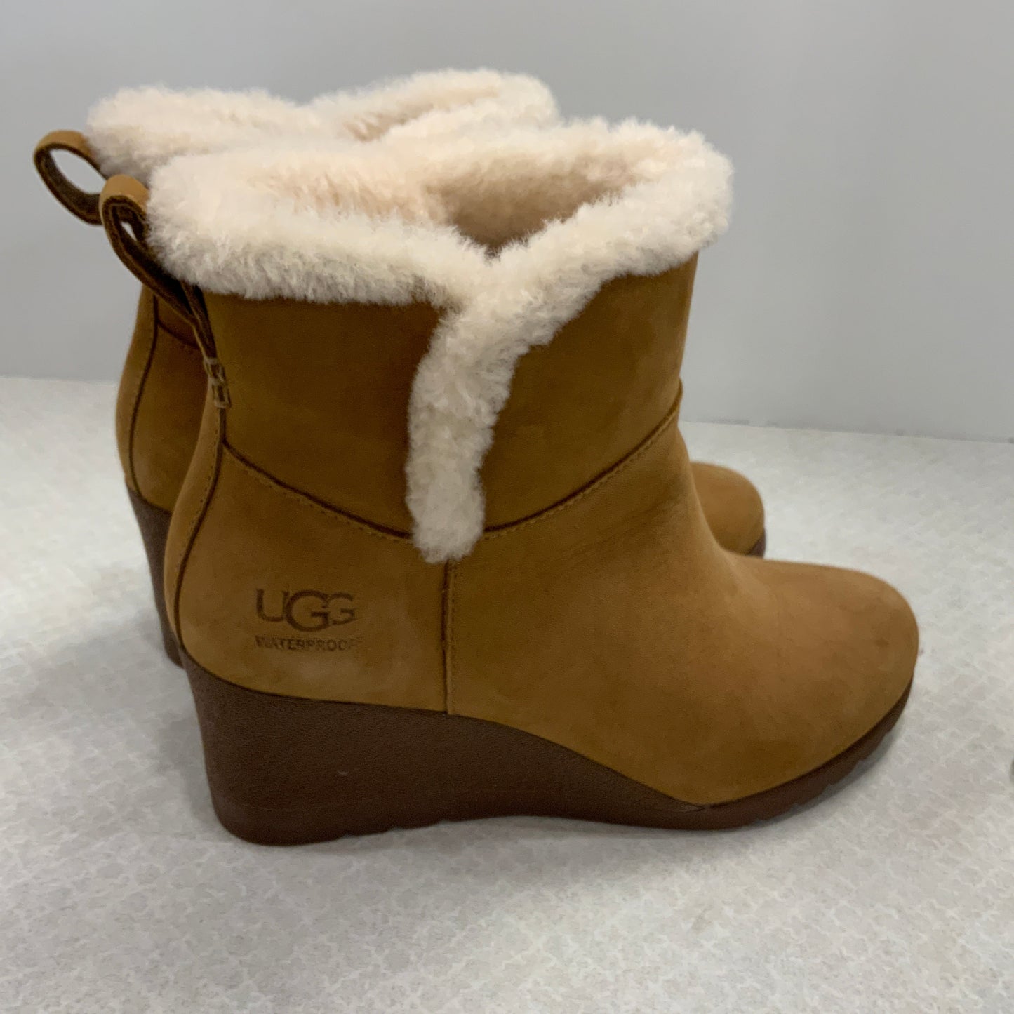 Boots Ankle Heels By Ugg In Brown, Size: 6