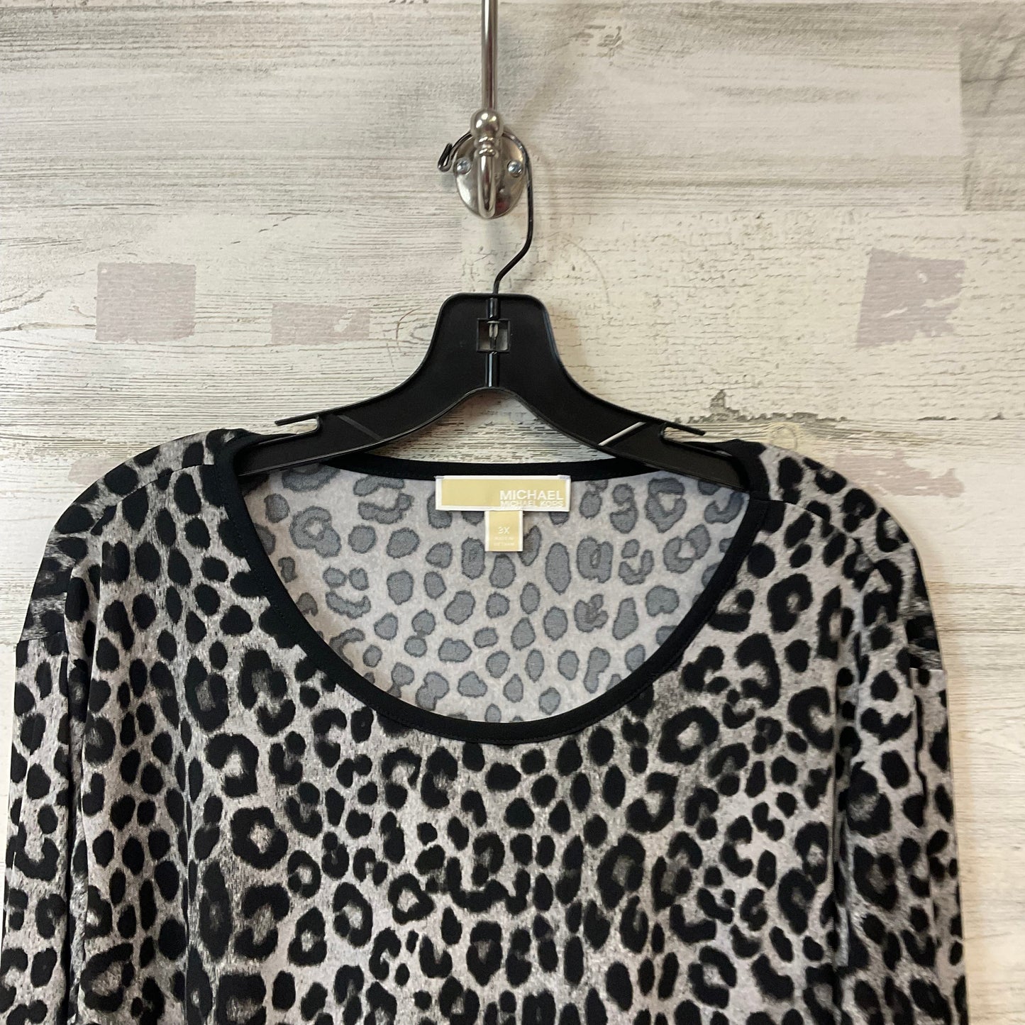 Top Long Sleeve By Michael By Michael Kors In Animal Print, Size: 3x