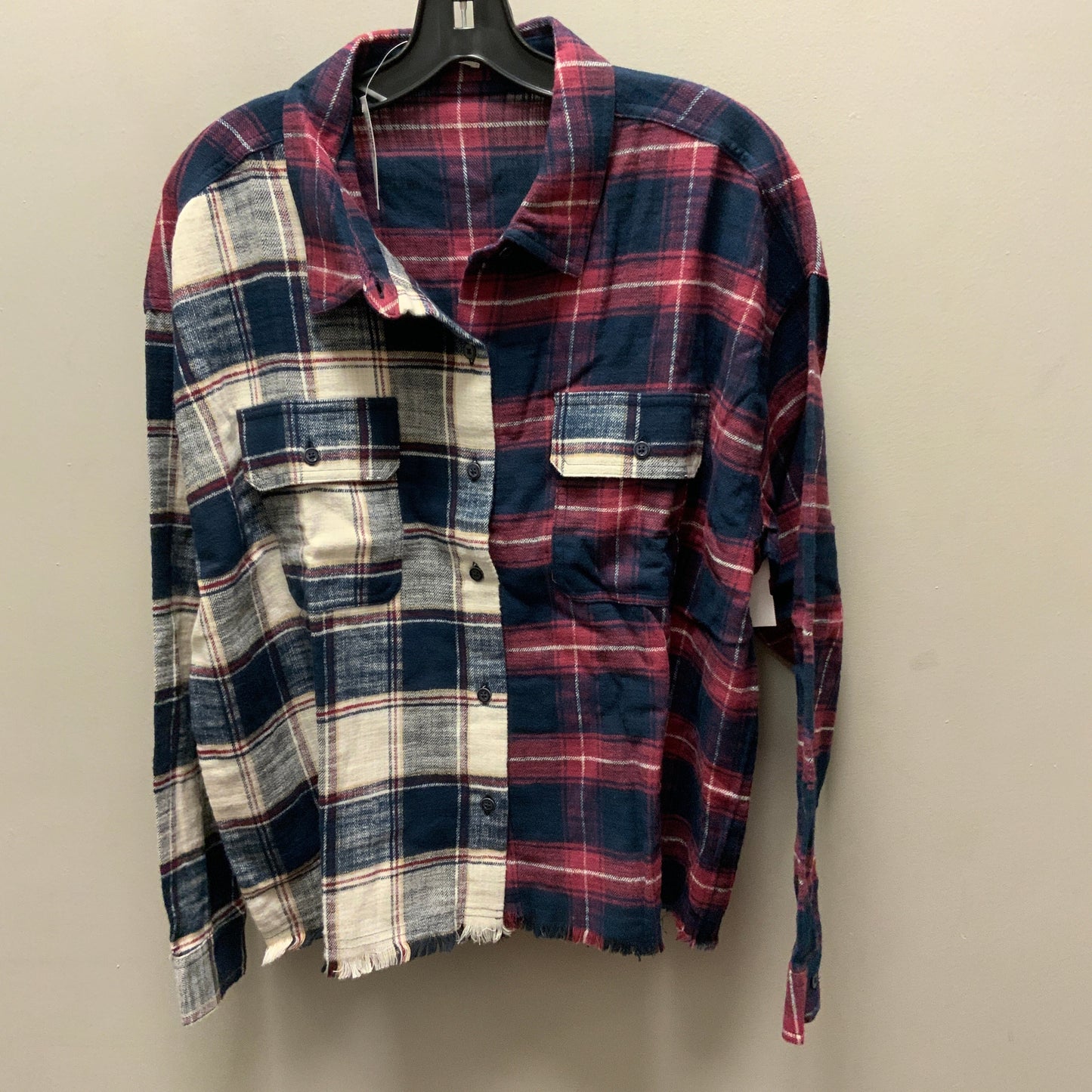 Top Long Sleeve By Maurices In Red, Size: L