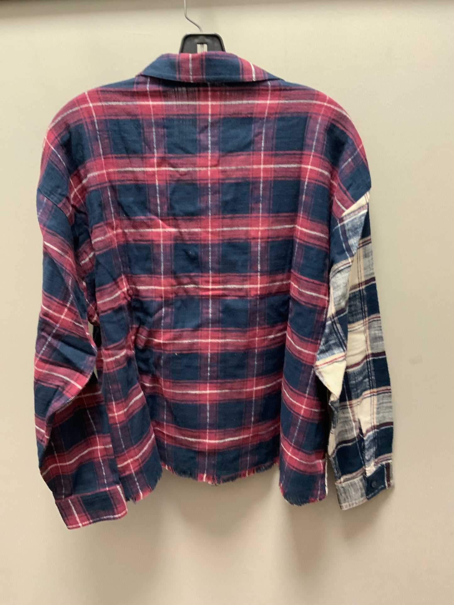 Top Long Sleeve By Maurices In Red, Size: L