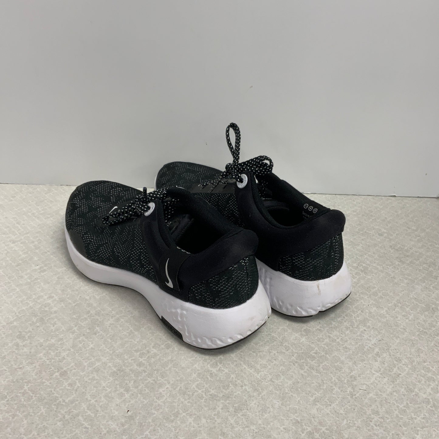 Shoes Athletic By Nike In Black, Size: 7.5