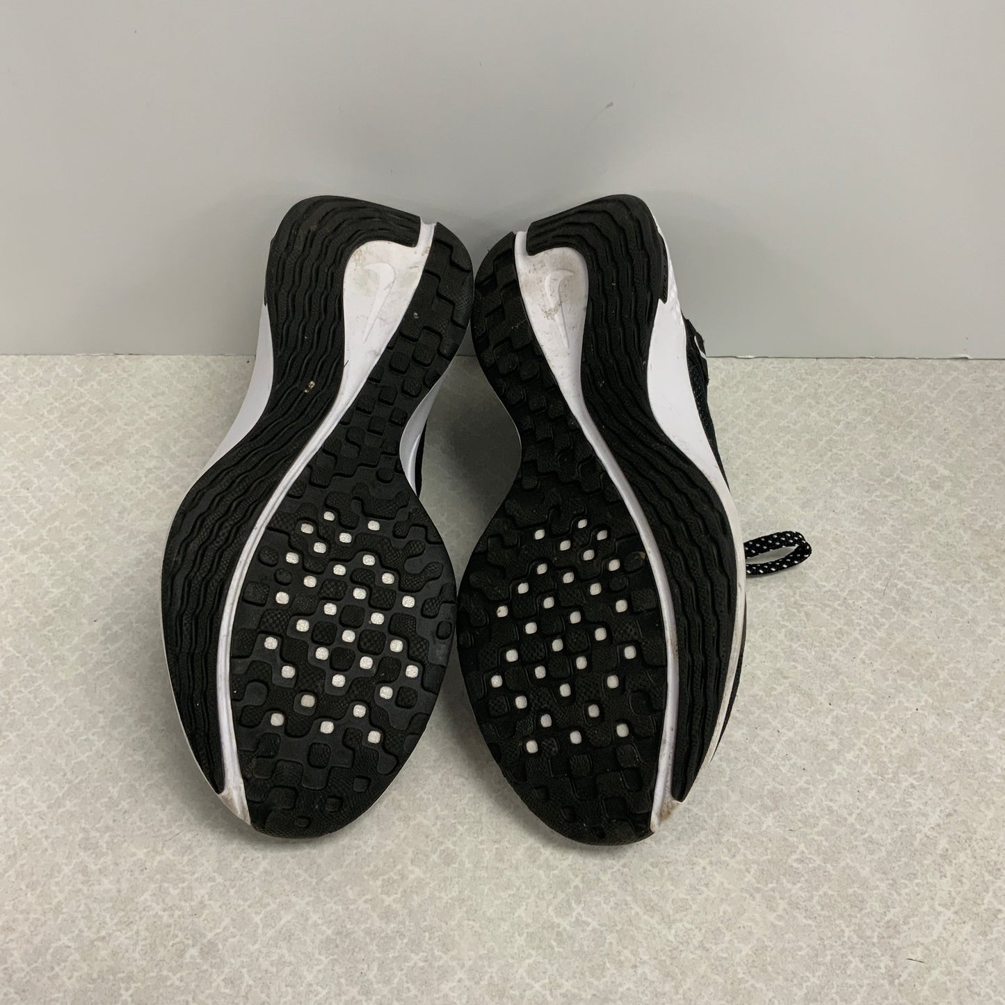 Shoes Athletic By Nike In Black, Size: 7.5