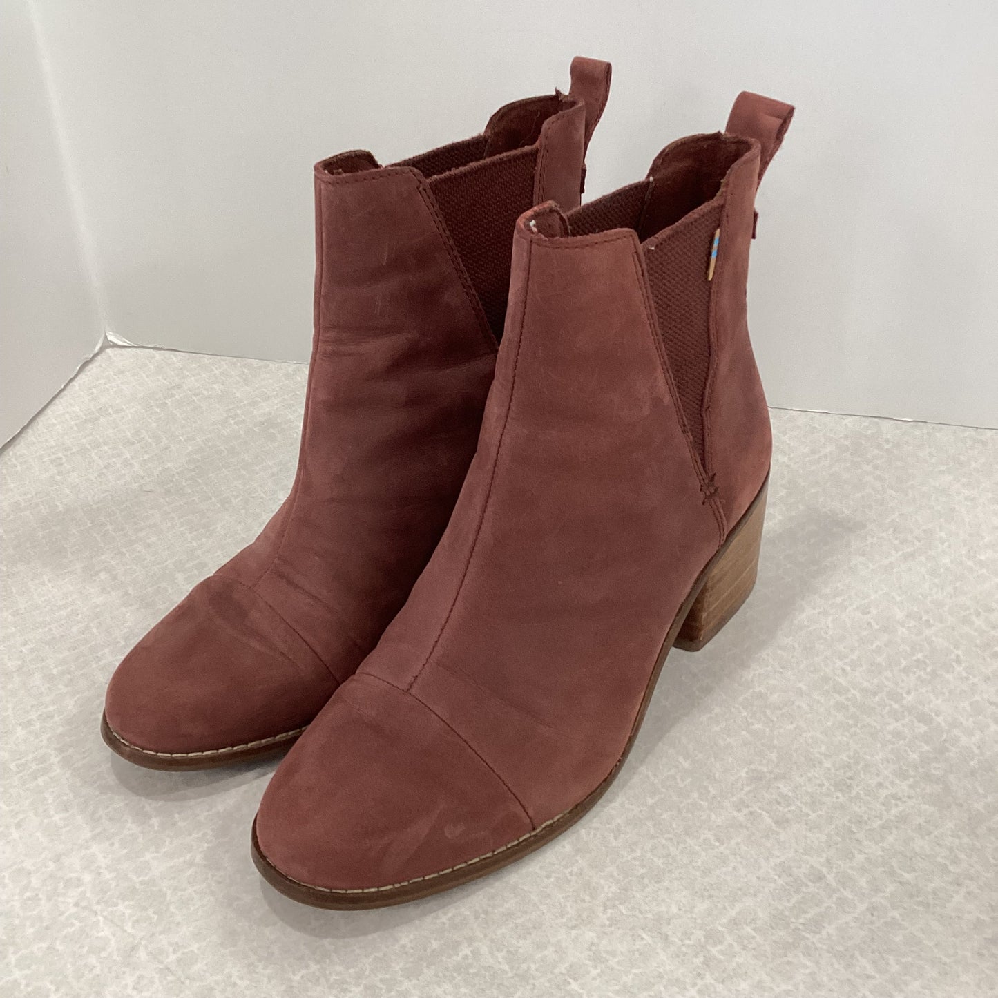 Boots Ankle Heels By Toms In Maroon, Size: 8