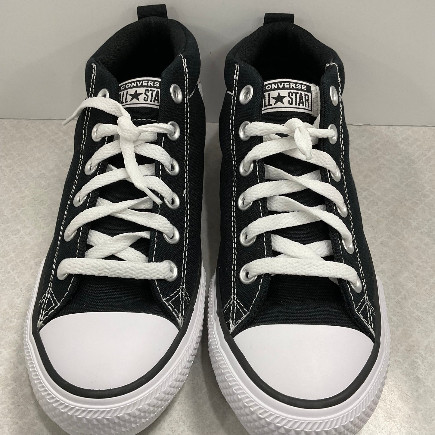 Shoes Sneakers By Converse In Black, Size: 6