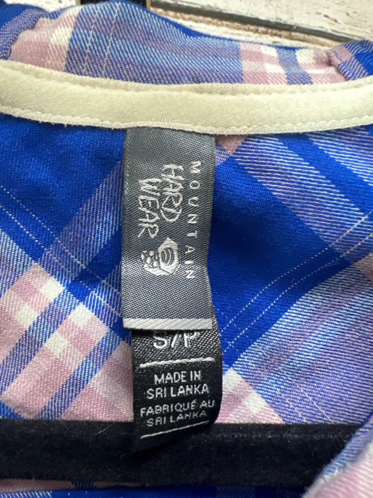 Blue & Pink Jacket Shirt Mountain Hardwear, Size S