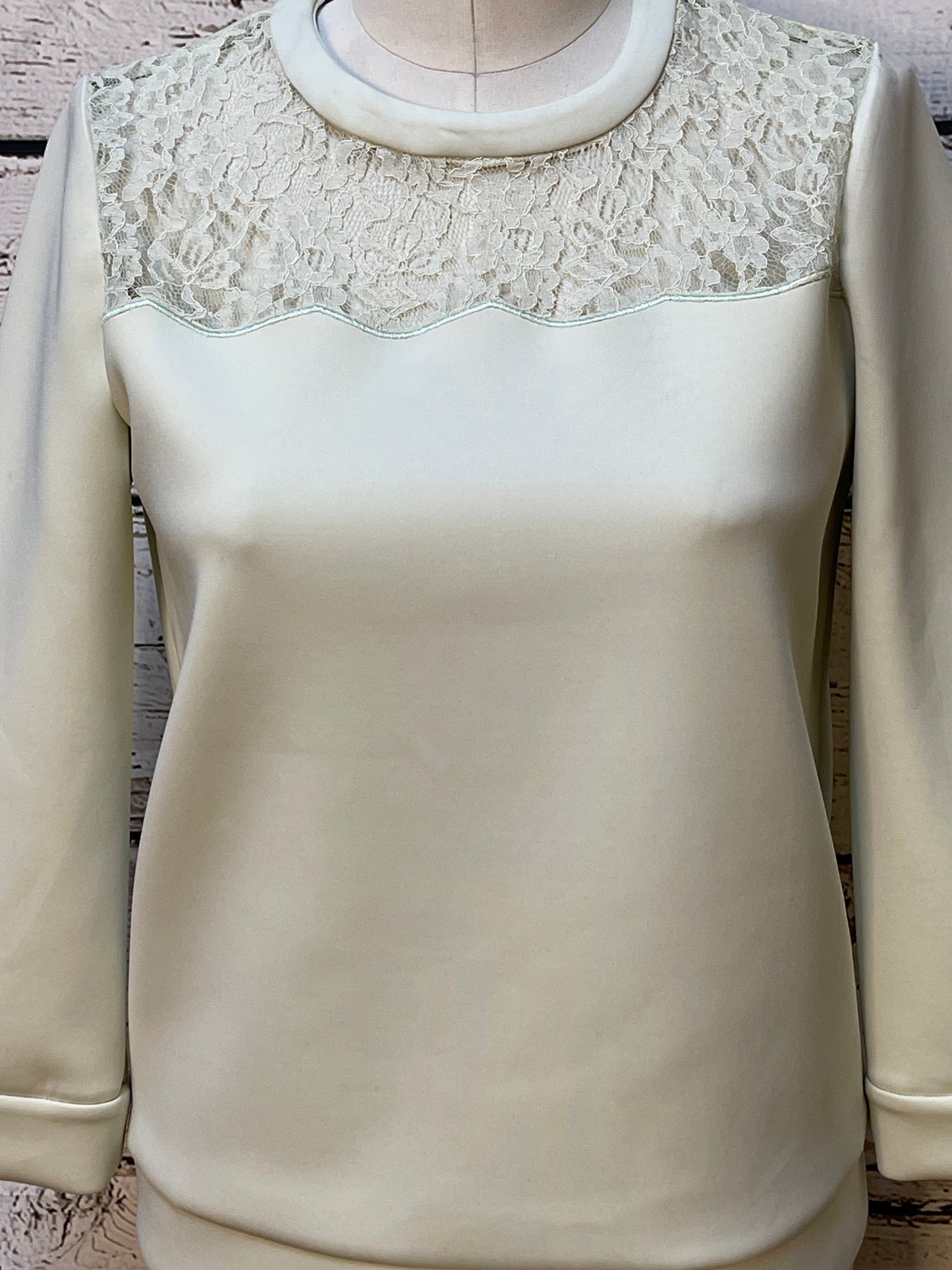 Top 3/4 Sleeve By Ted Baker In Ivory, Size: S