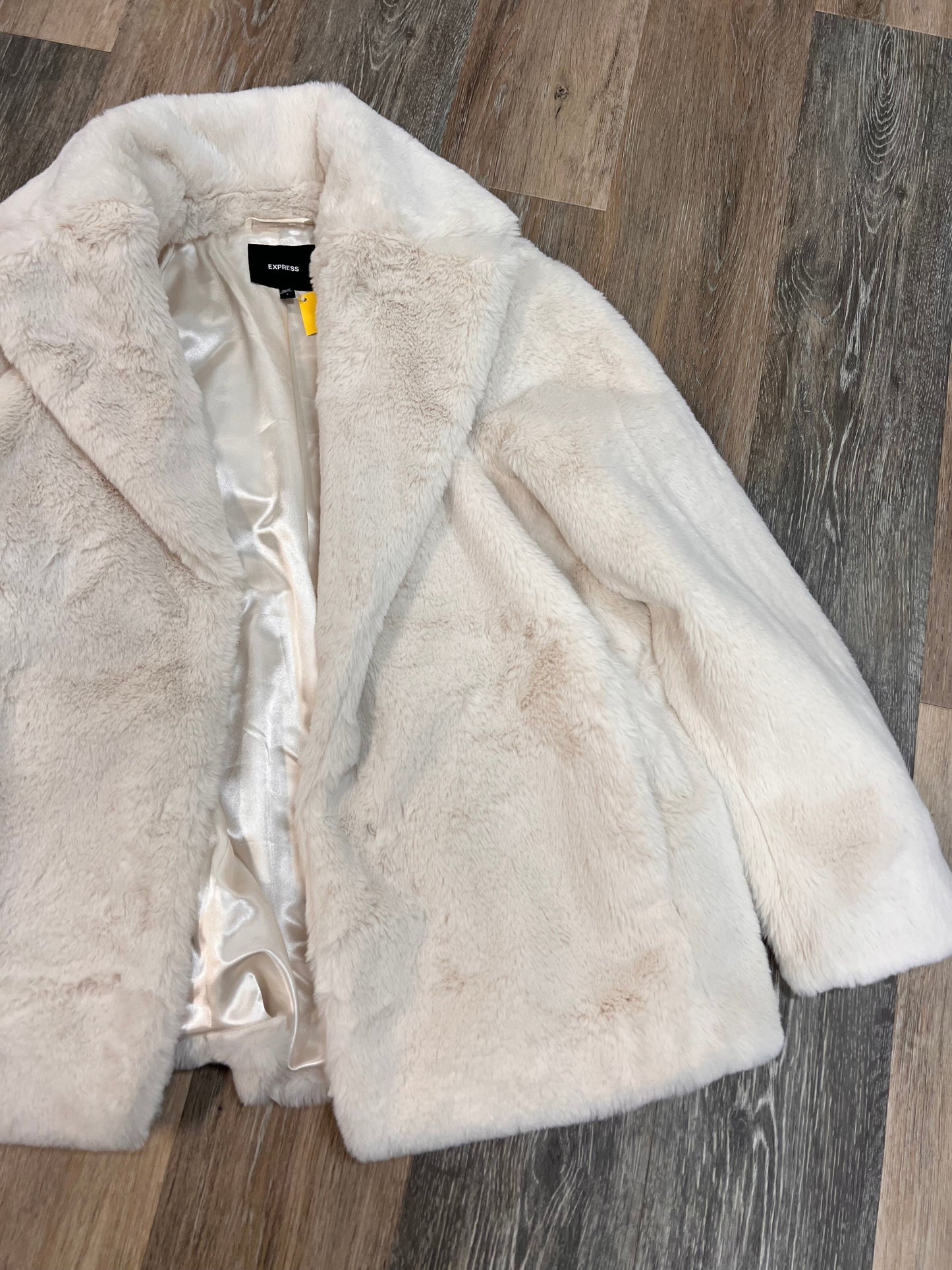 Jacket Faux Fur & Sherpa By Express In White, Size: S