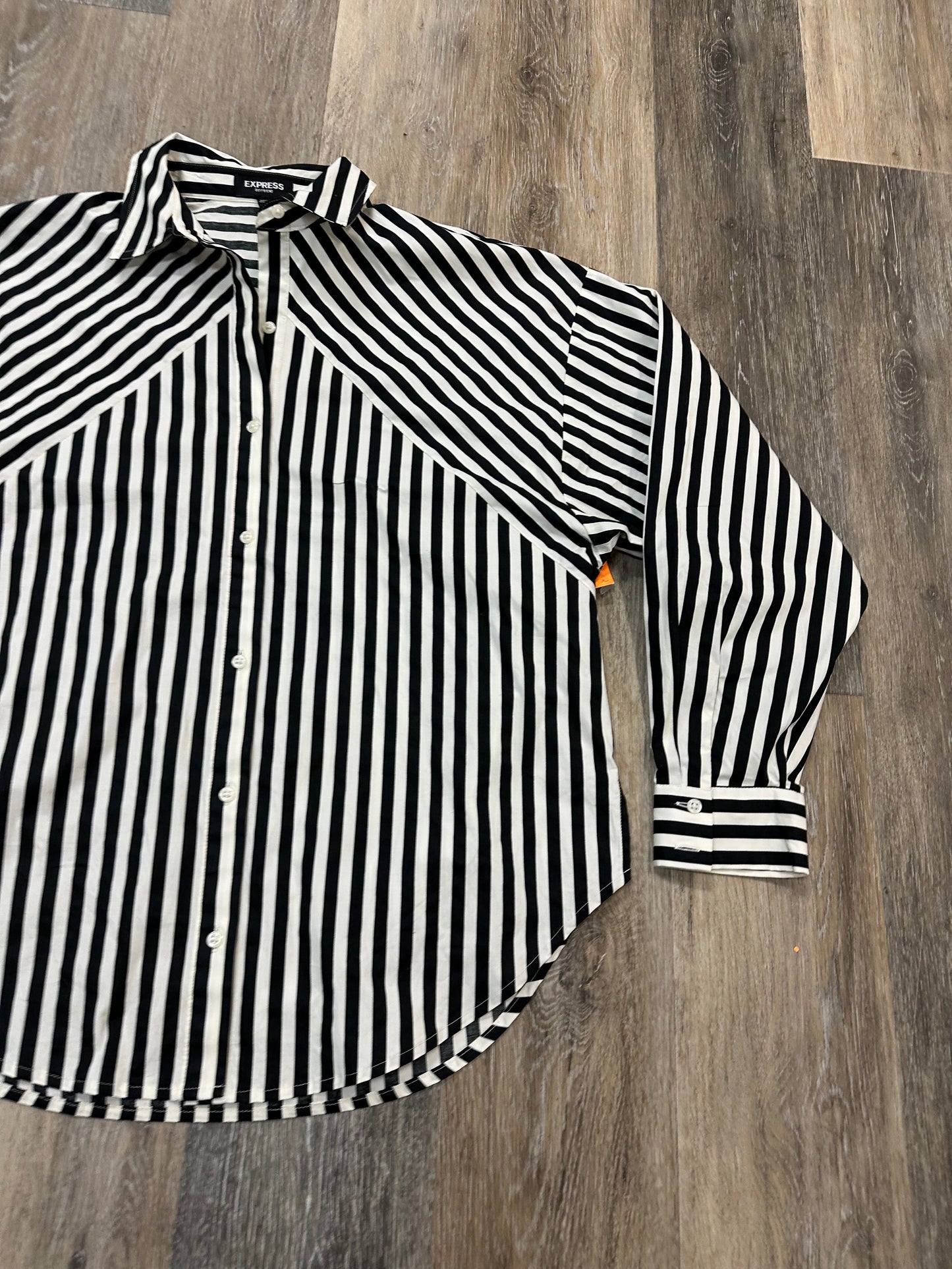 Blouse Long Sleeve By Express In Striped Pattern, Size: S