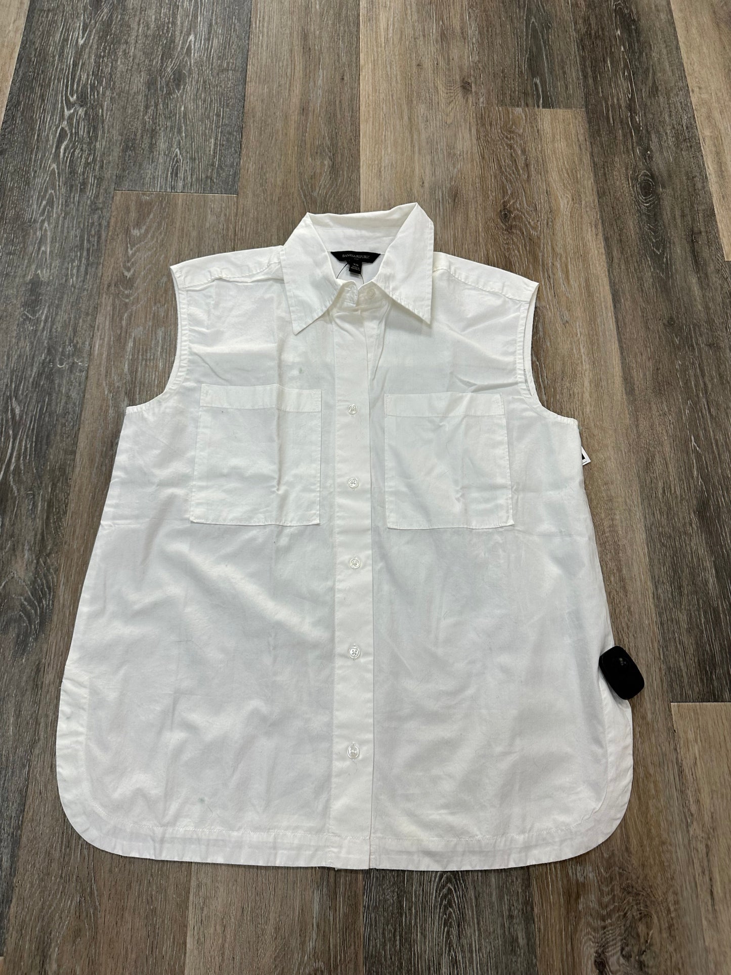 Top Sleeveless By Banana Republic In White, Size: Xs