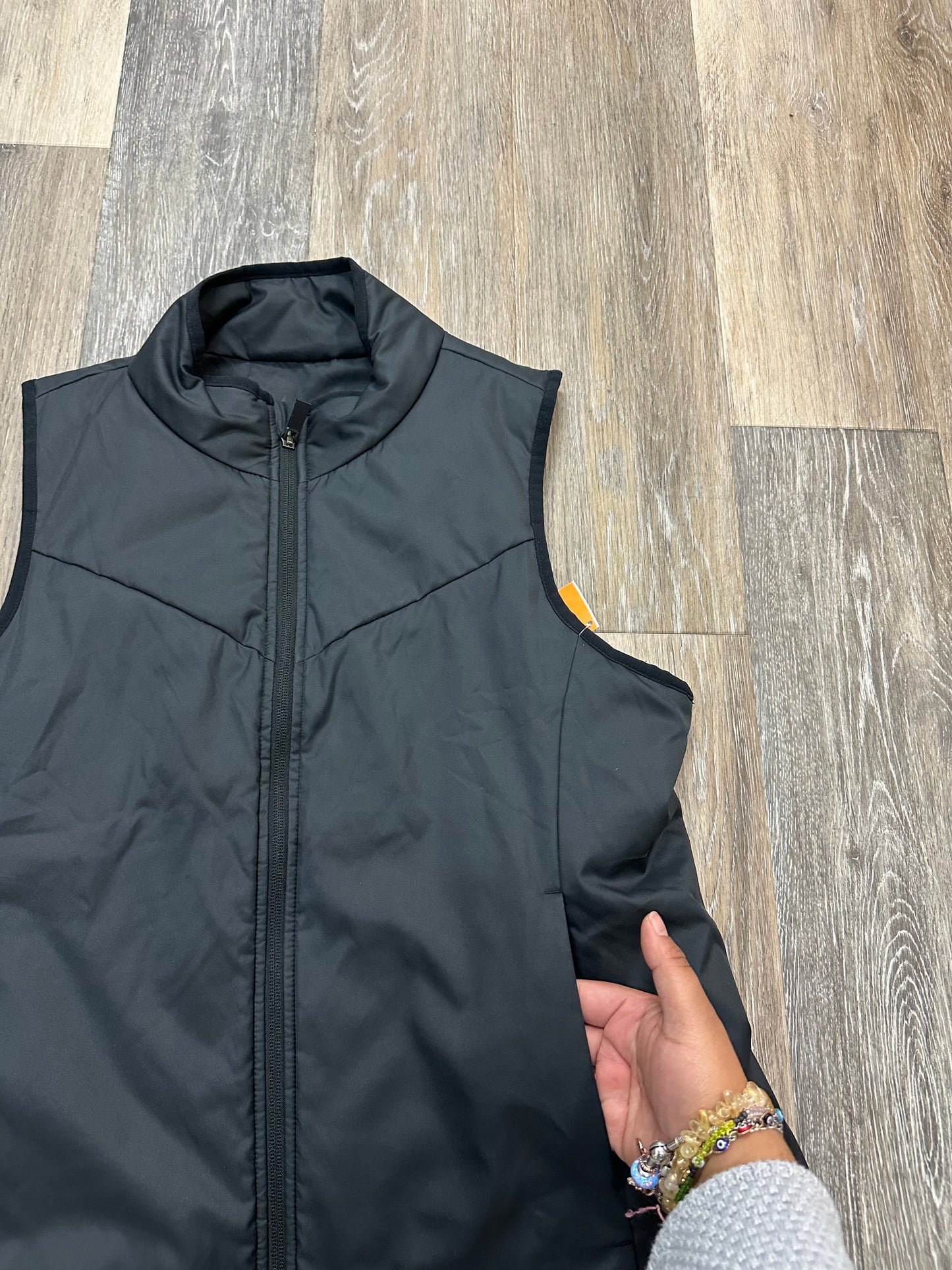 Vest Puffer & Quilted By Nike Apparel In Black, Size: M