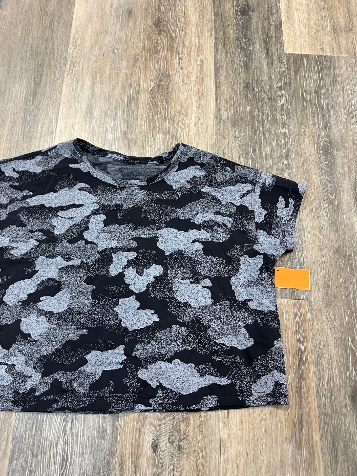 Athletic Top Short Sleeve By Lululemon In Camouflage Print, Size: M