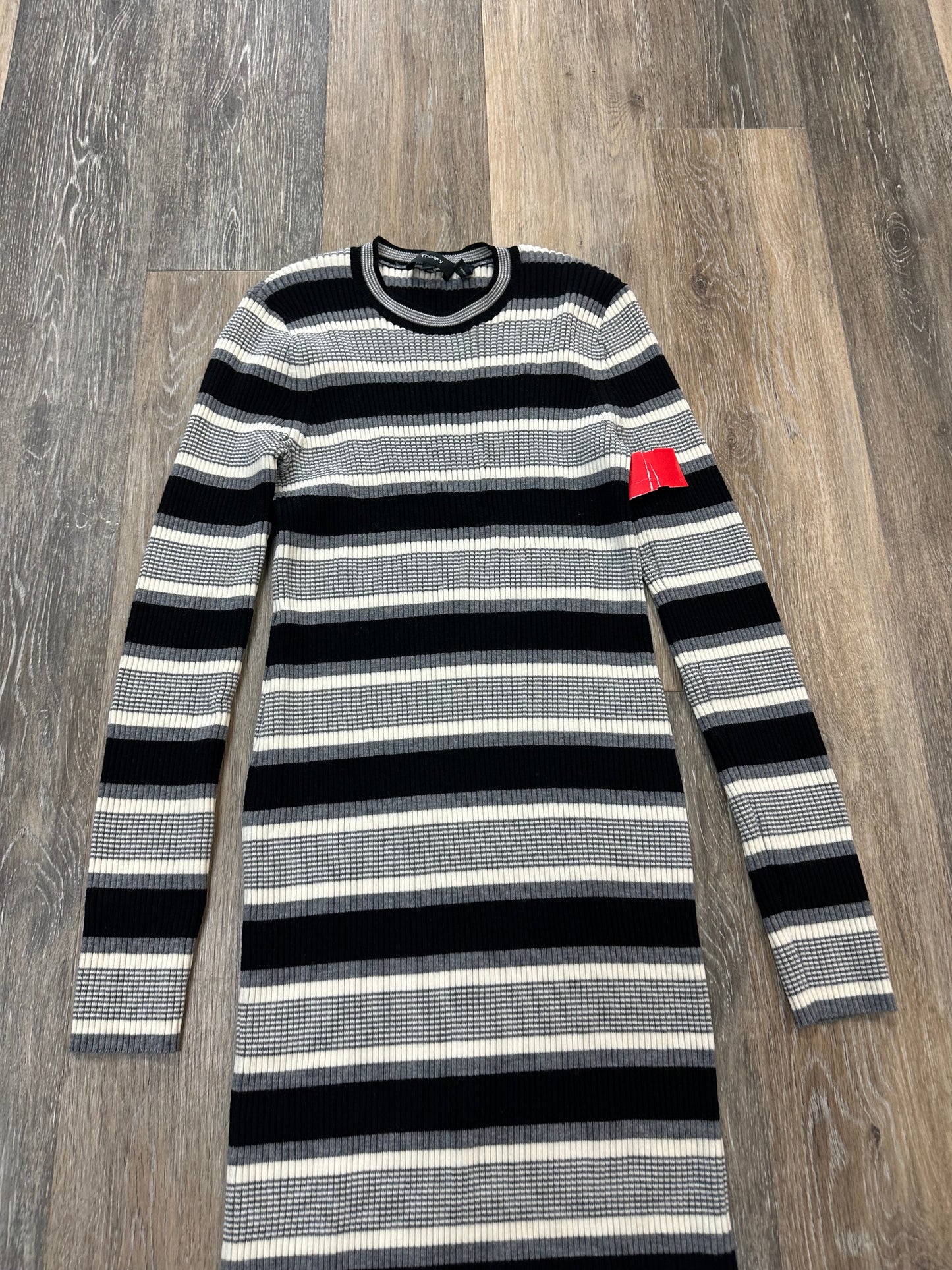 Dress Sweater By Theory In Striped Pattern, Size: S