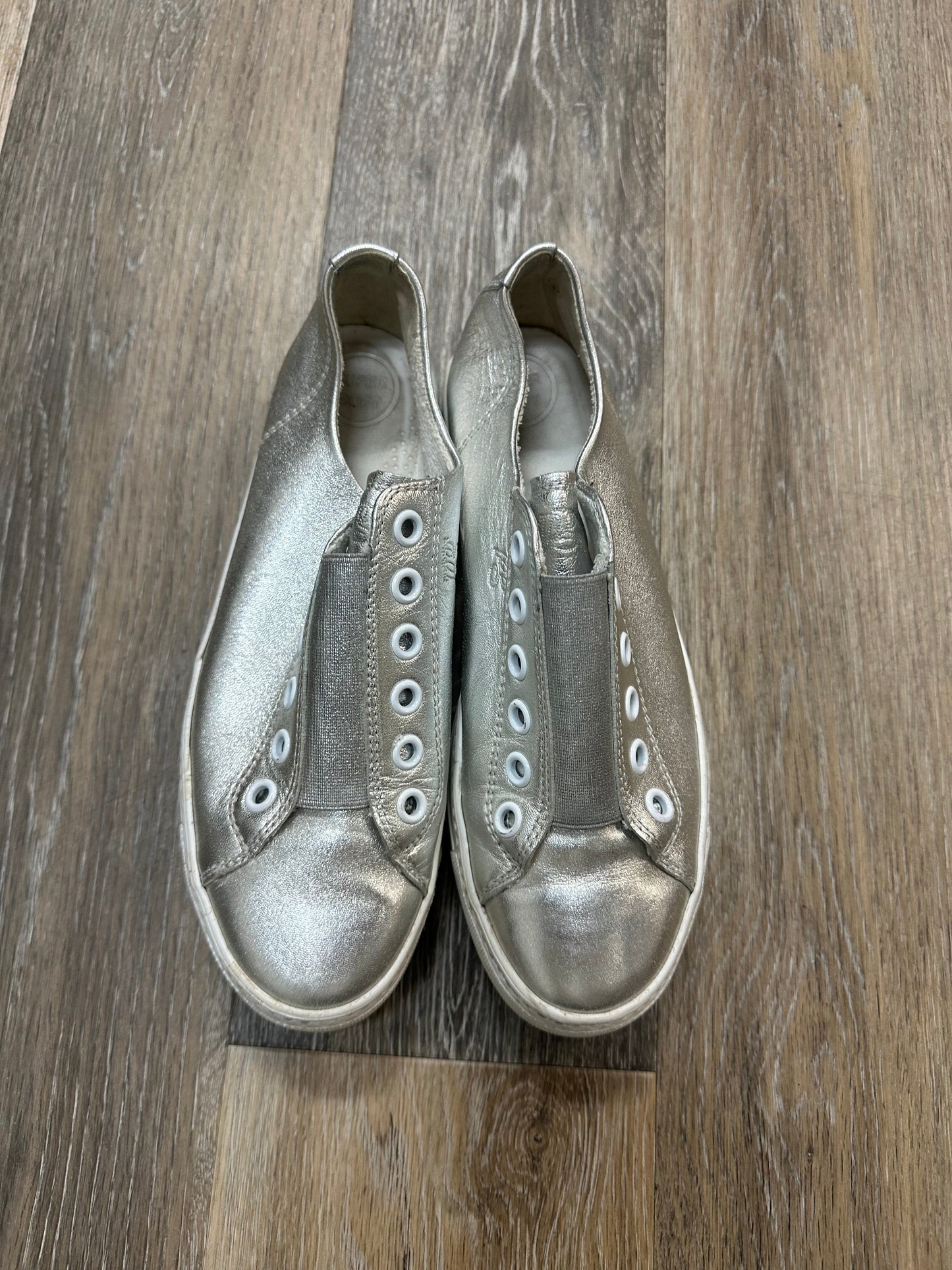 Shoes Sneakers By Paul Green In Silver, Size: 7.5