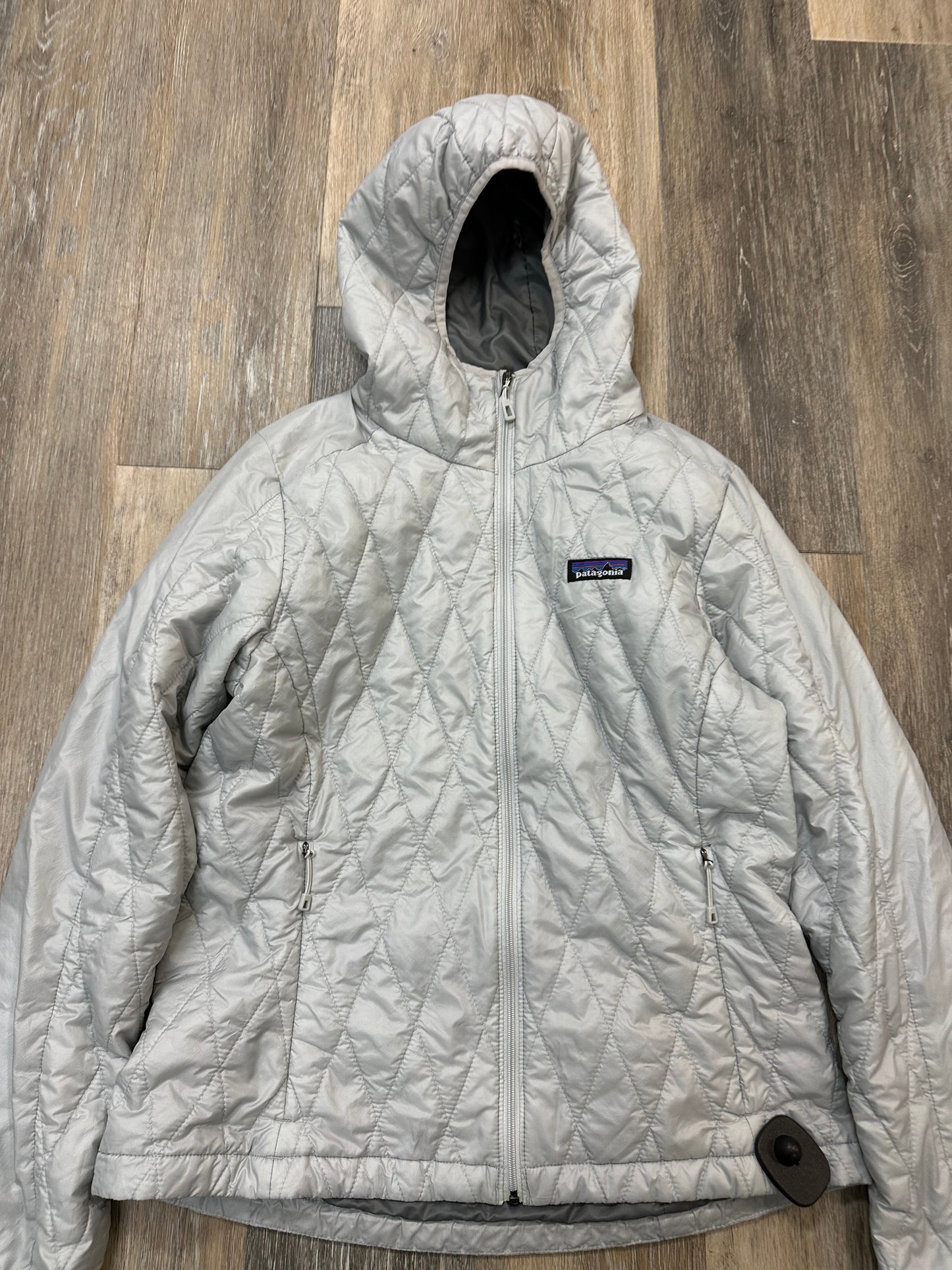 Jacket Puffer & Quilted By Patagonia In Grey, Size: M