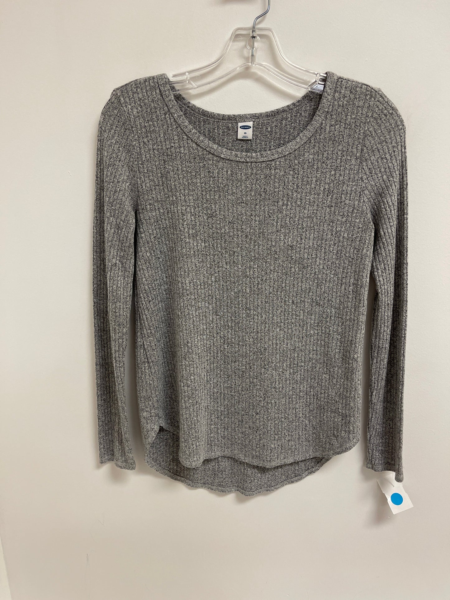 Top Long Sleeve By Old Navy In Grey, Size: Xs