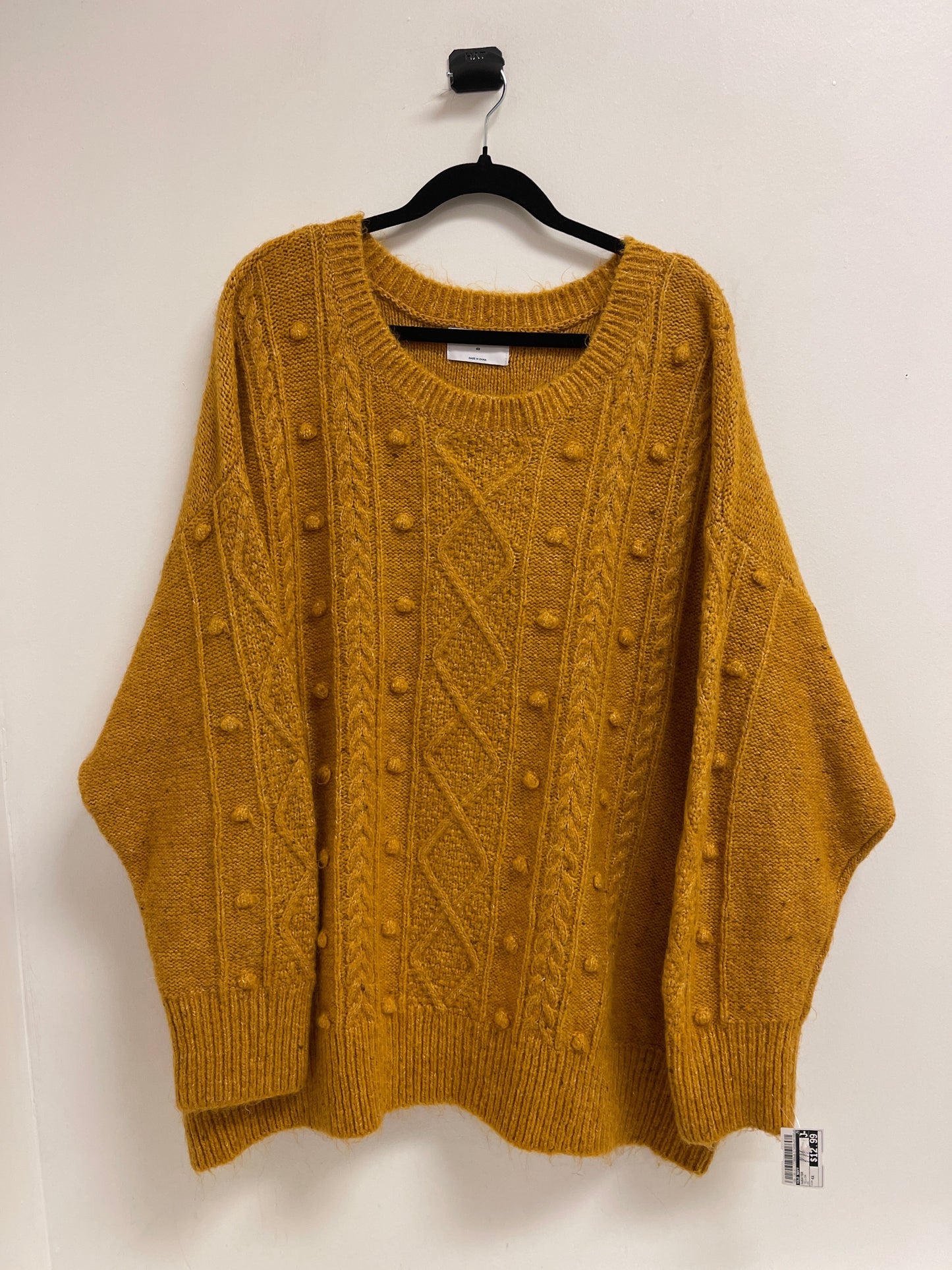 Sweater By Old Navy In Yellow, Size: 4x