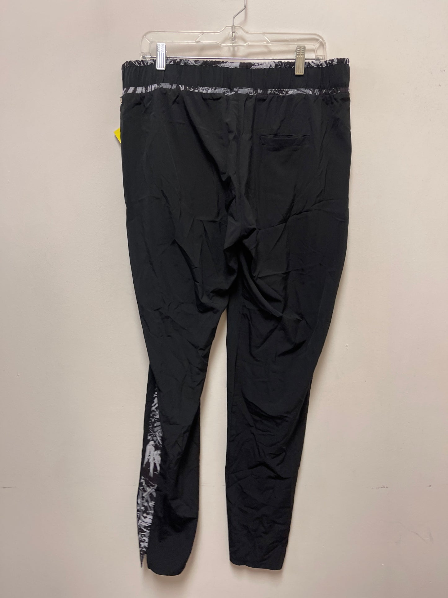 Athletic Pants By Fabletics In Black, Size: Xl