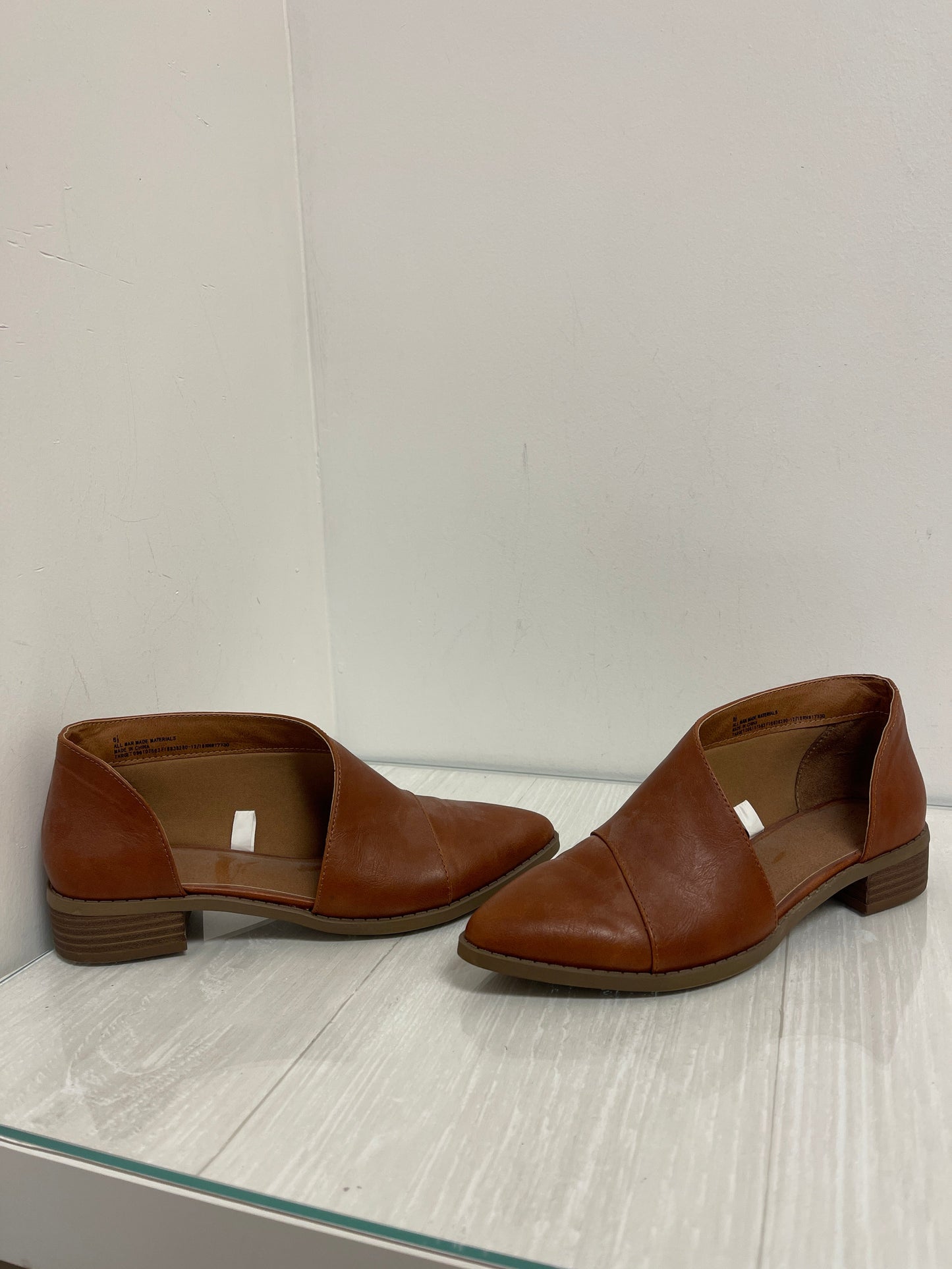 Shoes Flats By Universal Thread In Brown, Size: 6.5